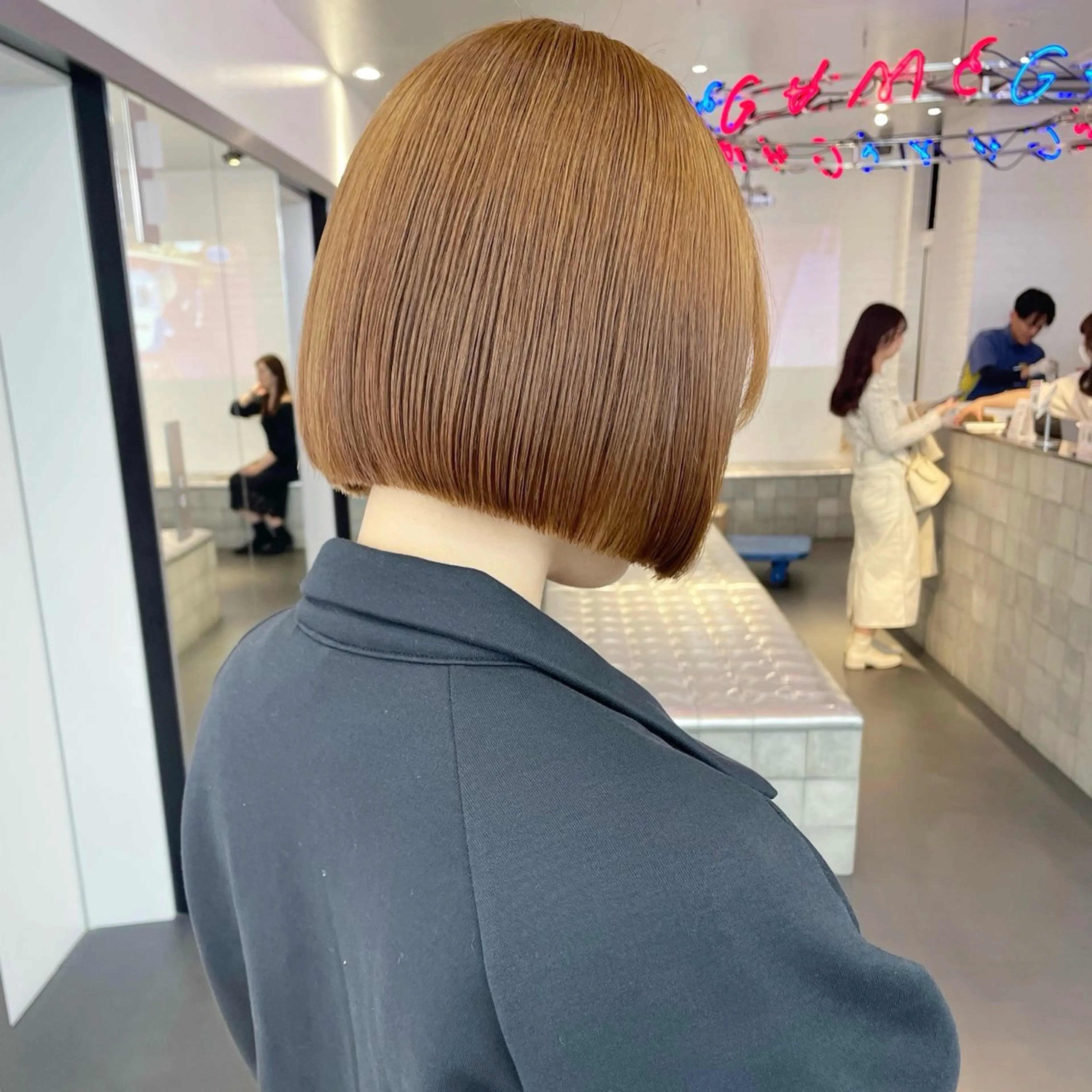 ショート カラー メンズ ブラウンカラー ヘアカラー トリートメント ボブ×柔らかいカラー 🩰misaki𓍼のヘアスタイル
