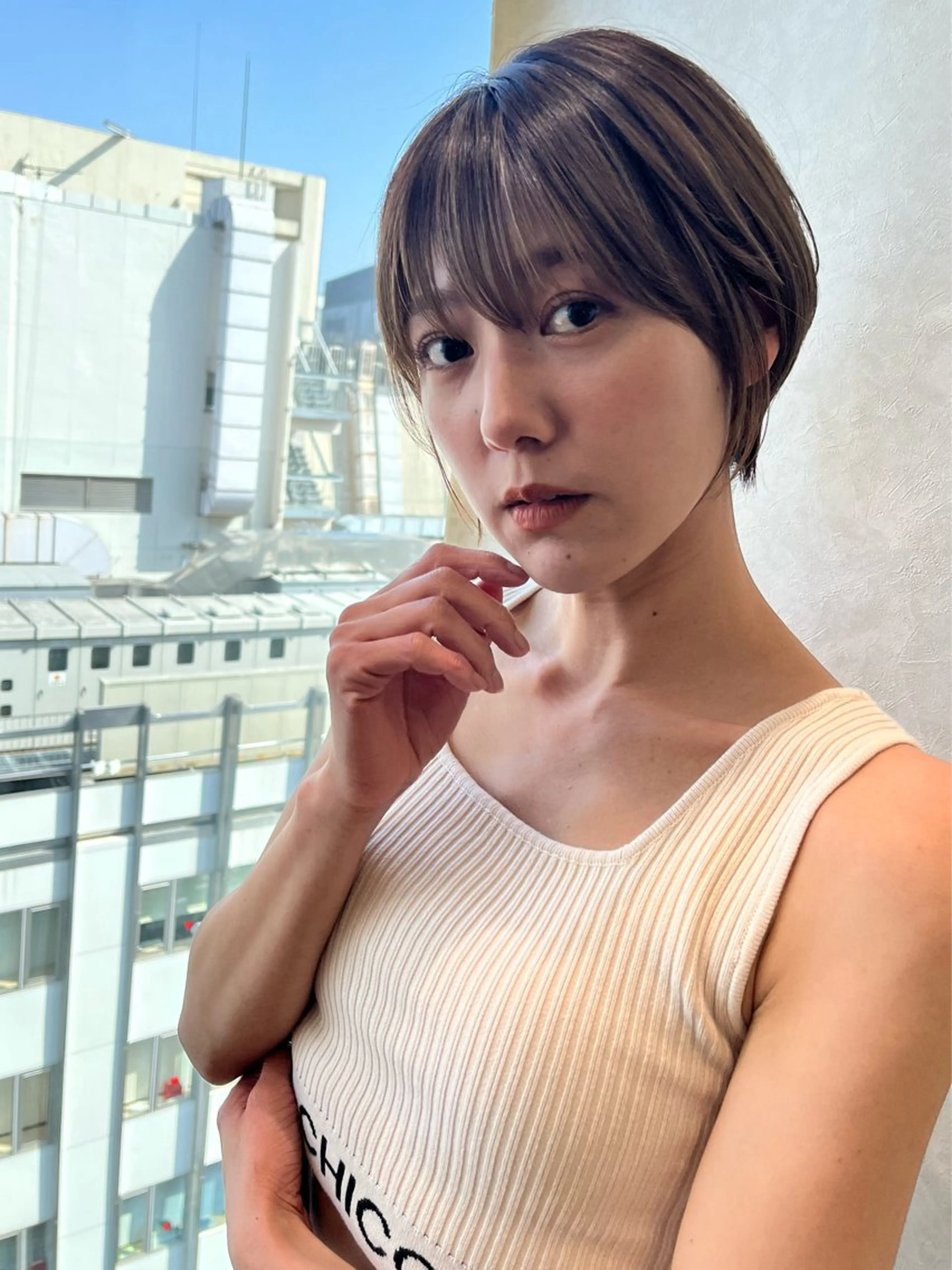 ショート 顔まわりカット 前髪カット安井楽人のヘアスタイル