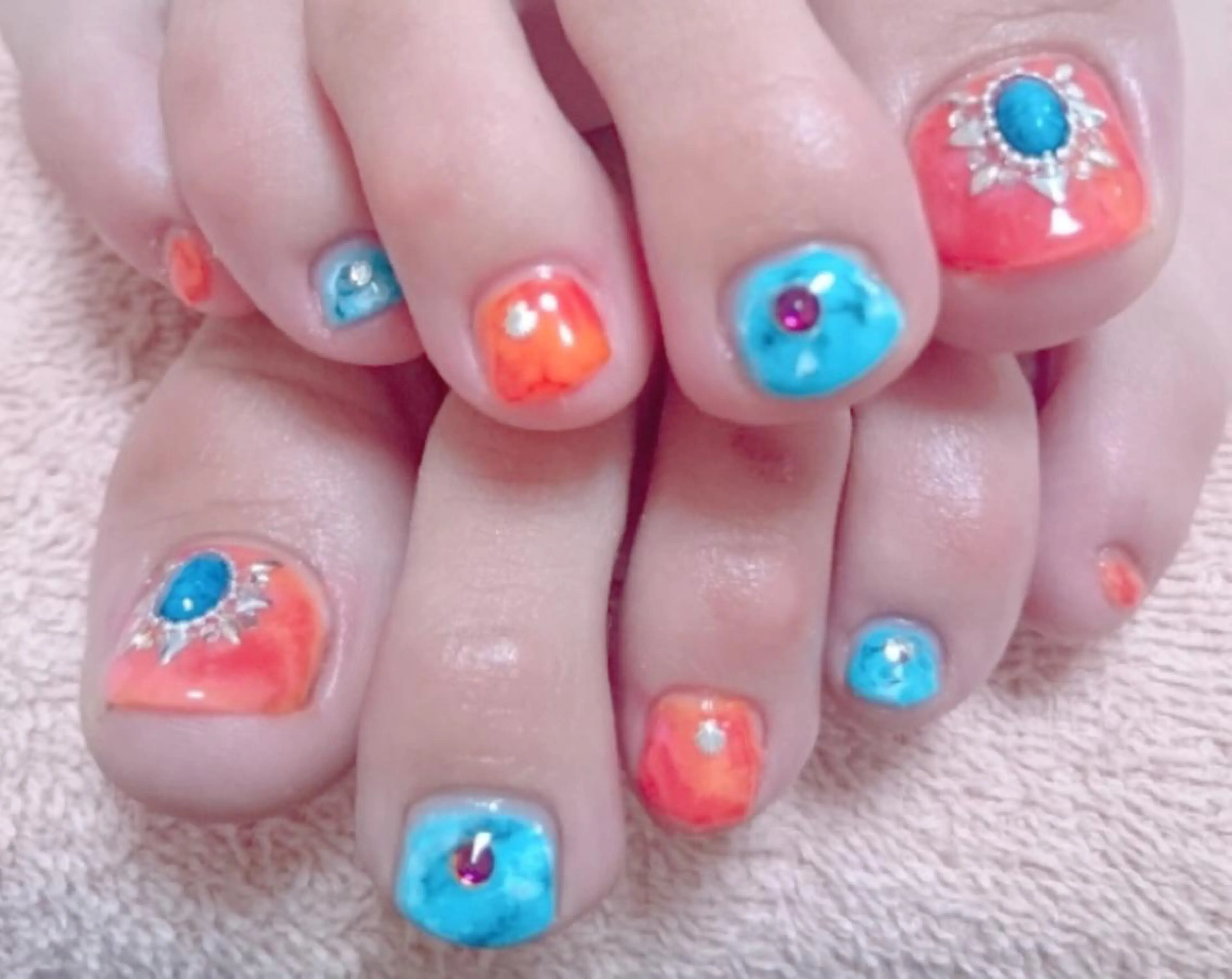 ネイル フットネイル ネイル＆フラワーサロン〜Ri✦hiro〜鳥栖店所属・HIRATA RIEのネイルデザイン