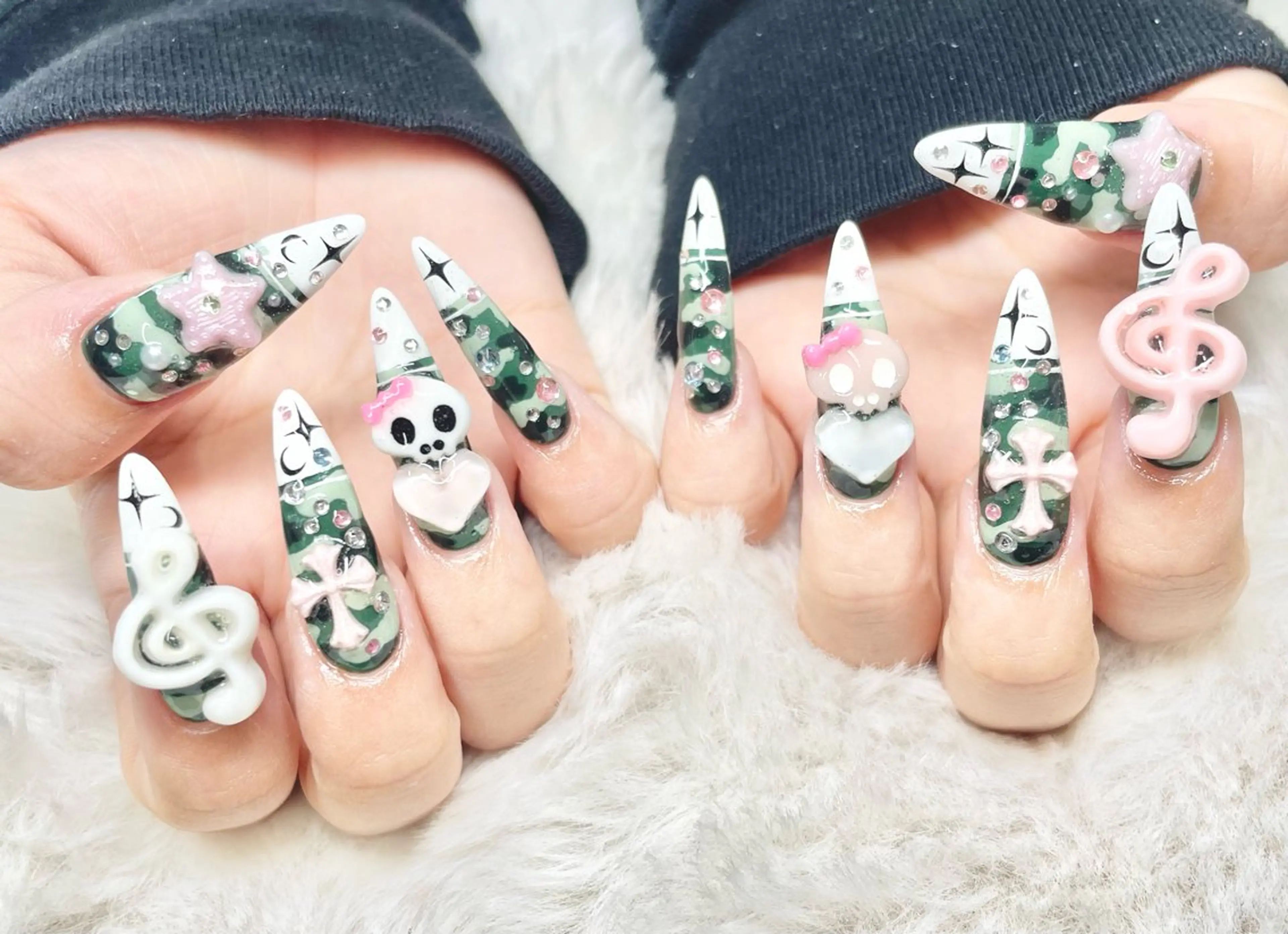 ネイル 持ち込み ハンドネイル FILL nail SHIORIのネイルデザイン