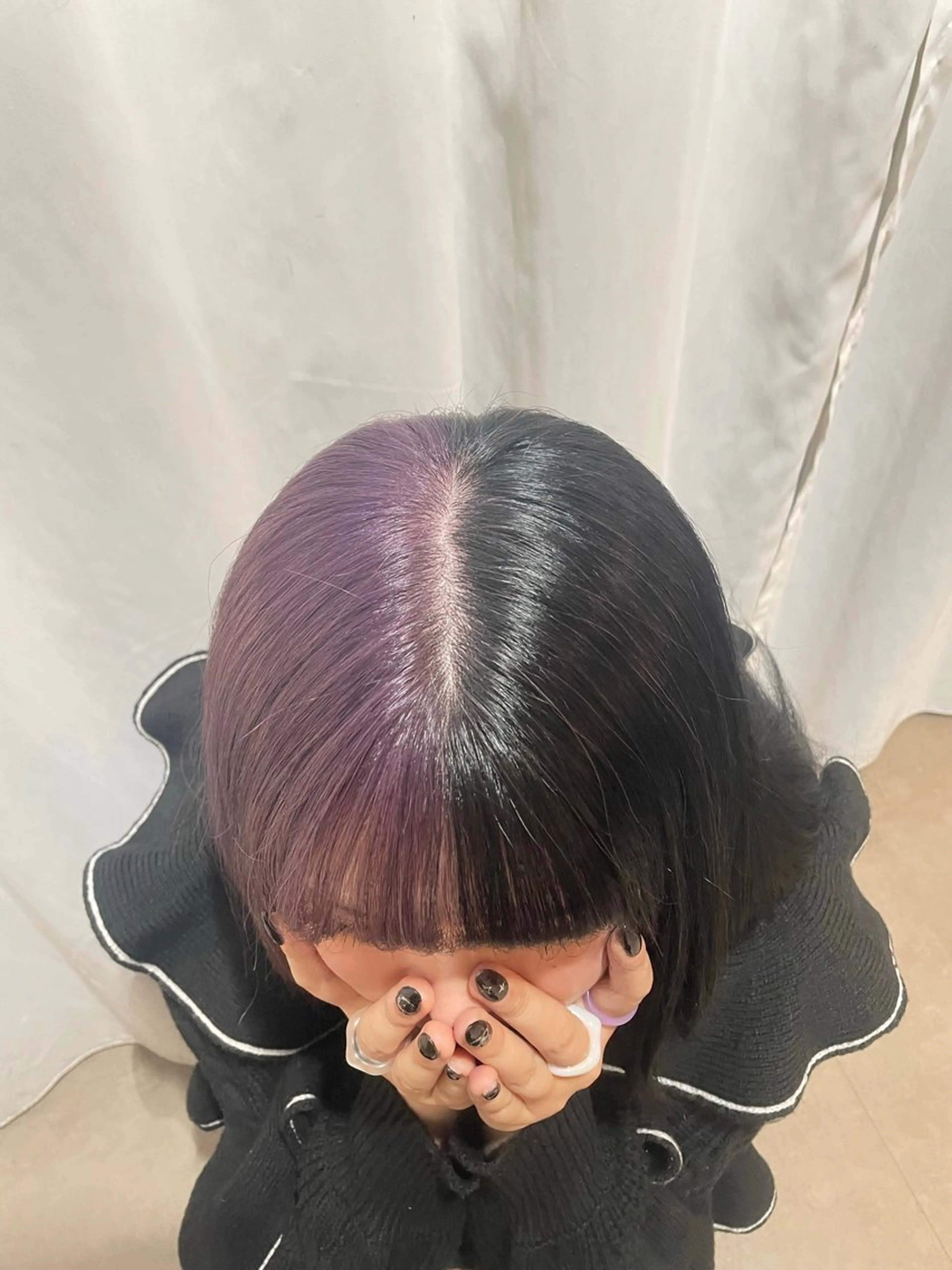 ロング カラー ブリーチ ツートーンカラー ヘアカラー 西田 美桜のヘアスタイル
