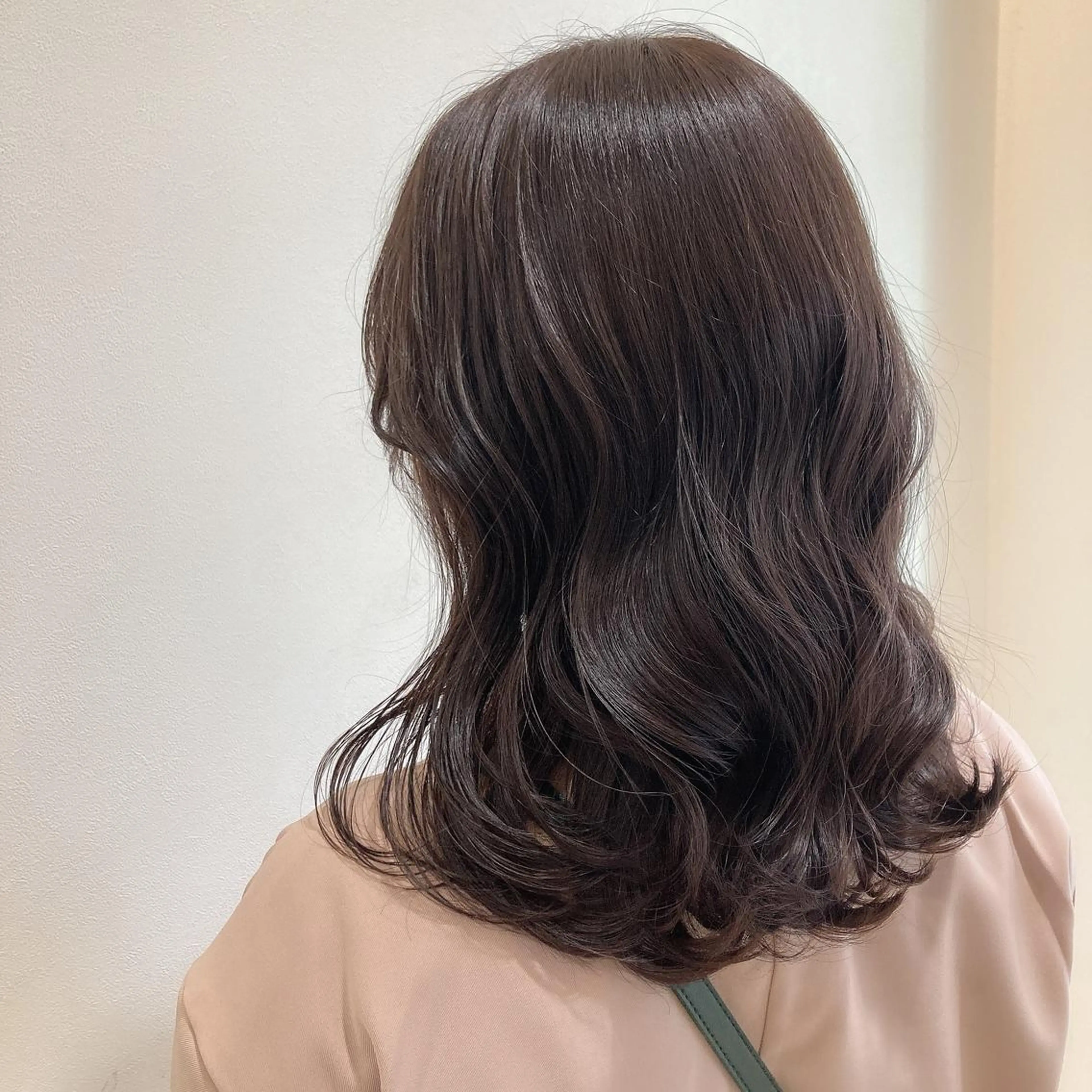 ミディアム カラー hair salon mtm所属・🕊mtm🫧梅田/ 定額制/透明感/艶髪のヘアスタイル