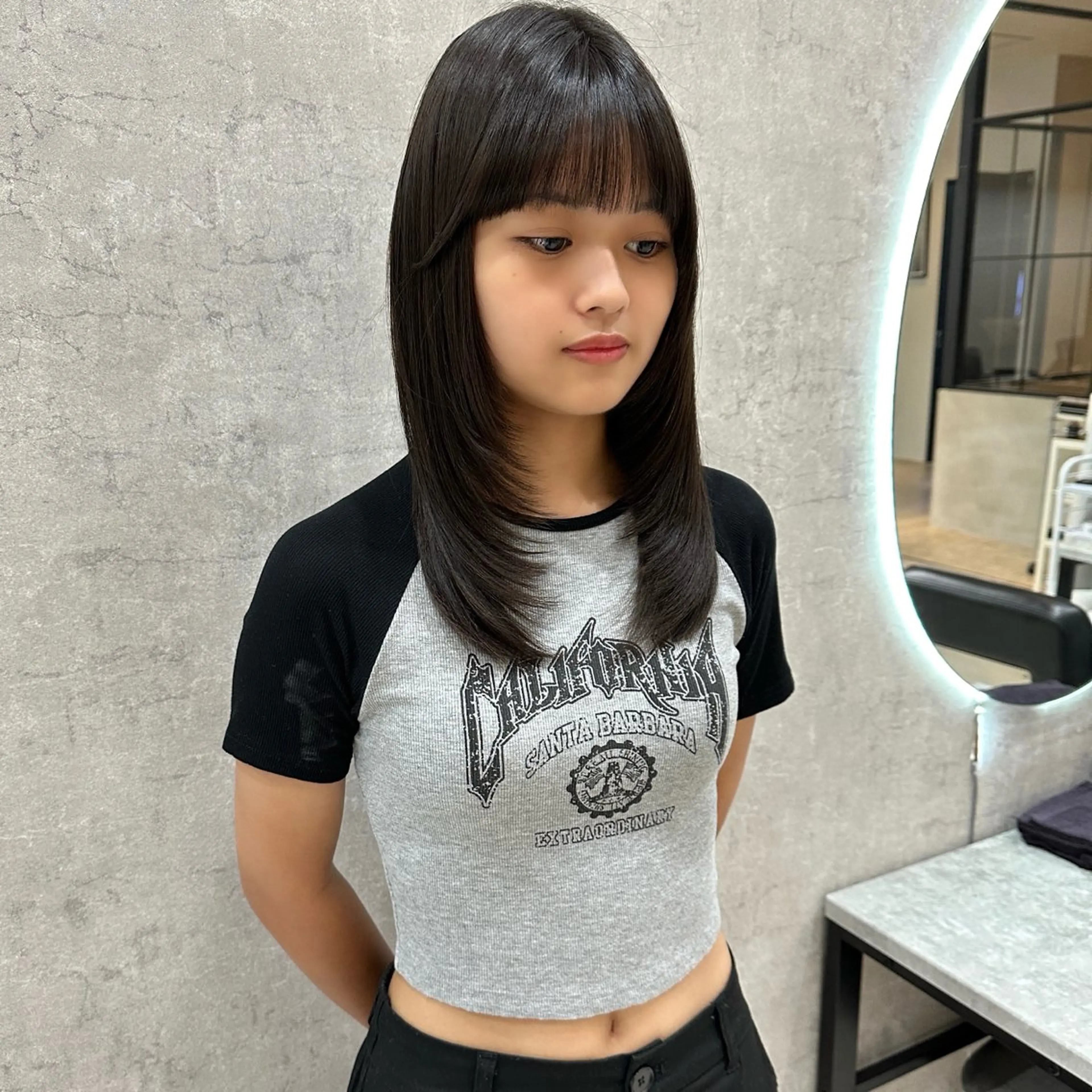セミロング 縮毛矯正 はちすか るかのヘアスタイル