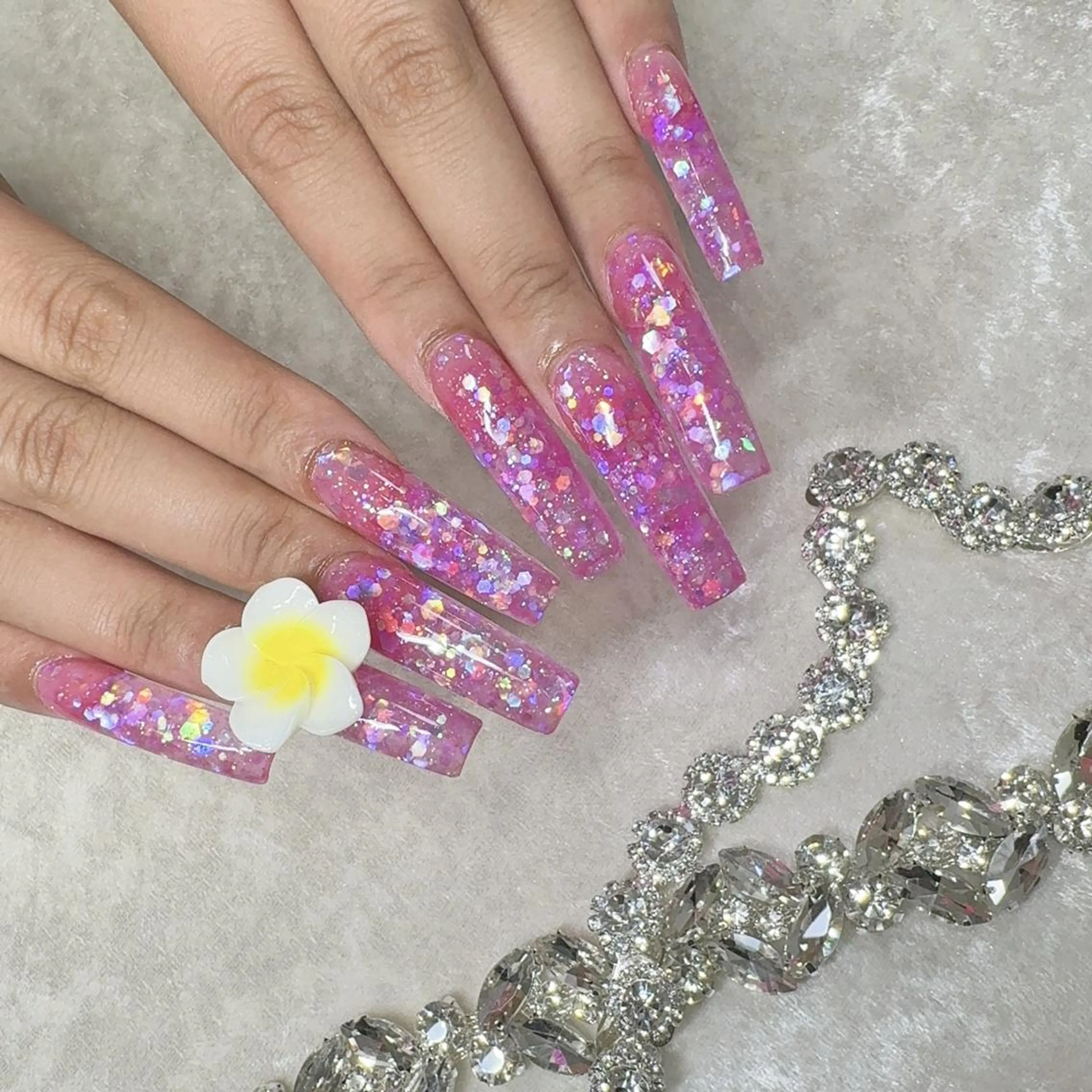 ネイル Minaminail やり放題ネイル🍓のネイルデザイン