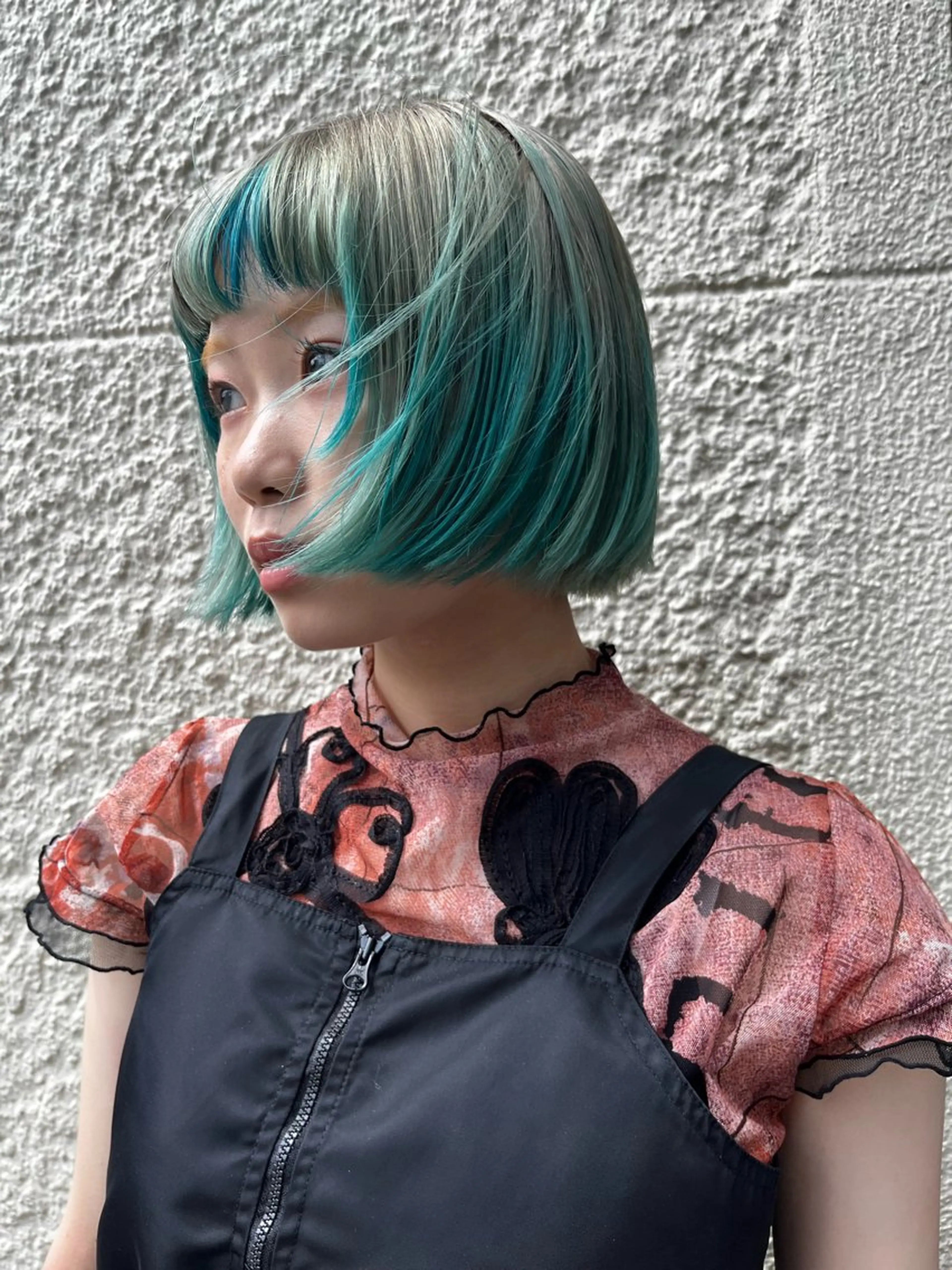 ミディアム カラー ブリーチ デザインカラー ハイライトカラー インナーカラー メッシュ ヘアカラー トリートメント みほ/艶カラー/ 韓国パーマ/髪質改善のヘアスタイル