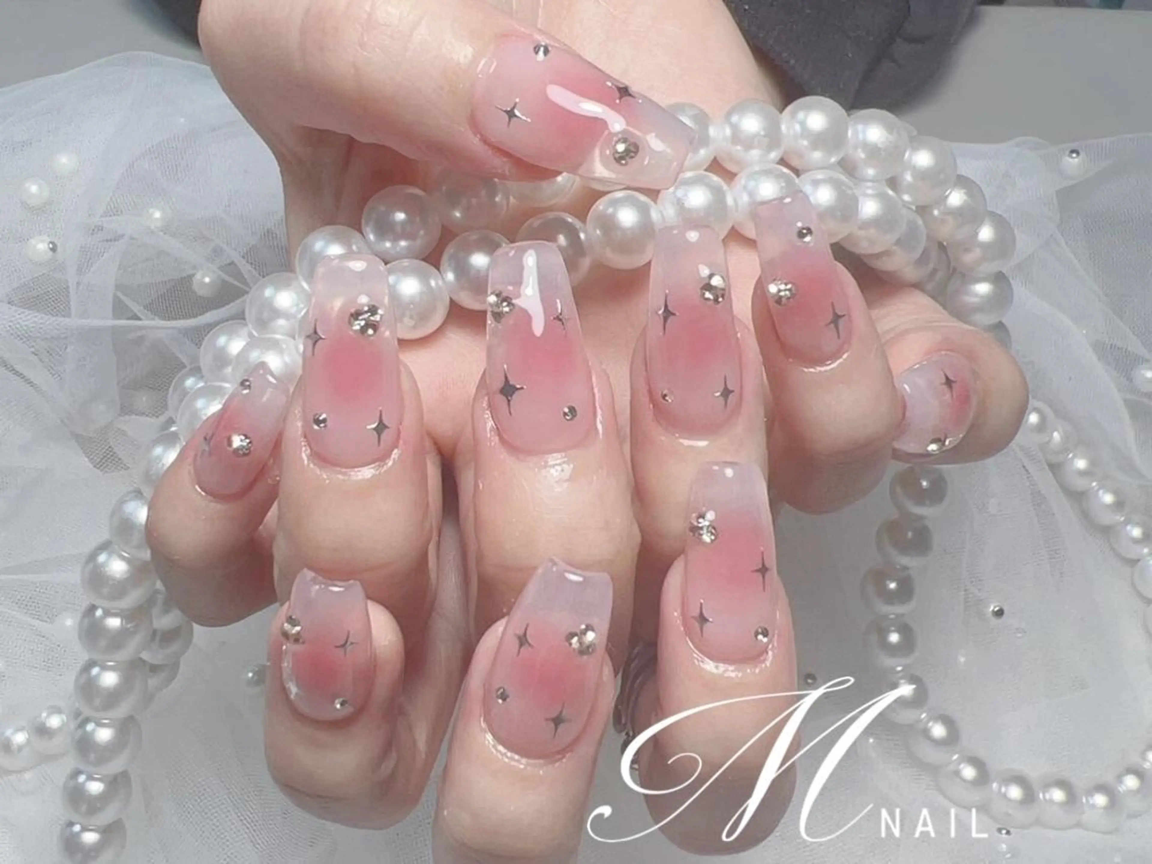 ネイル M✨ワンホン風ネイル パラジェル取扱店🦋のネイルデザイン