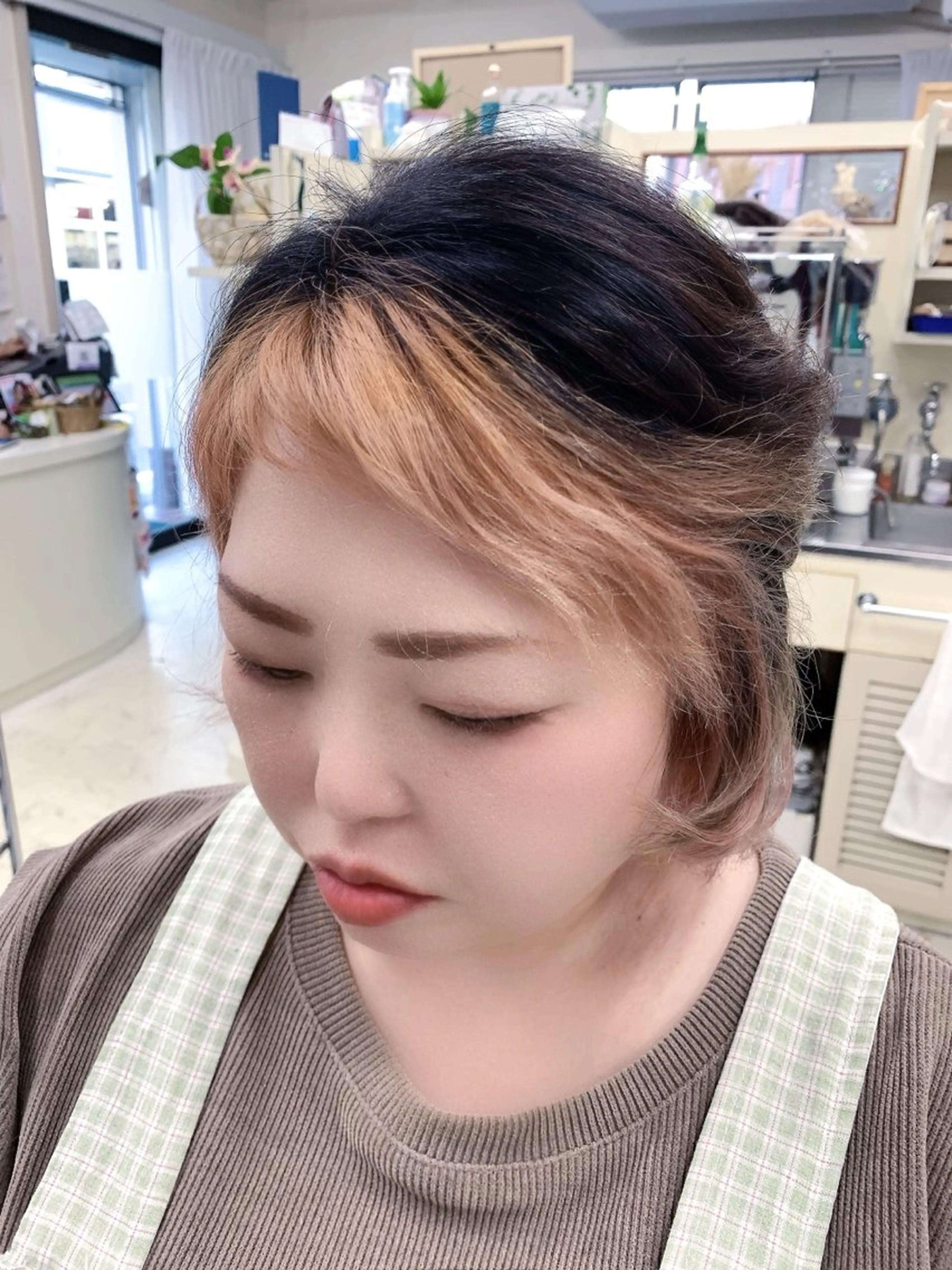 カラー ミストバング  フェイスフレーミング ヘアカラー 竹内 秀美のヘアスタイル