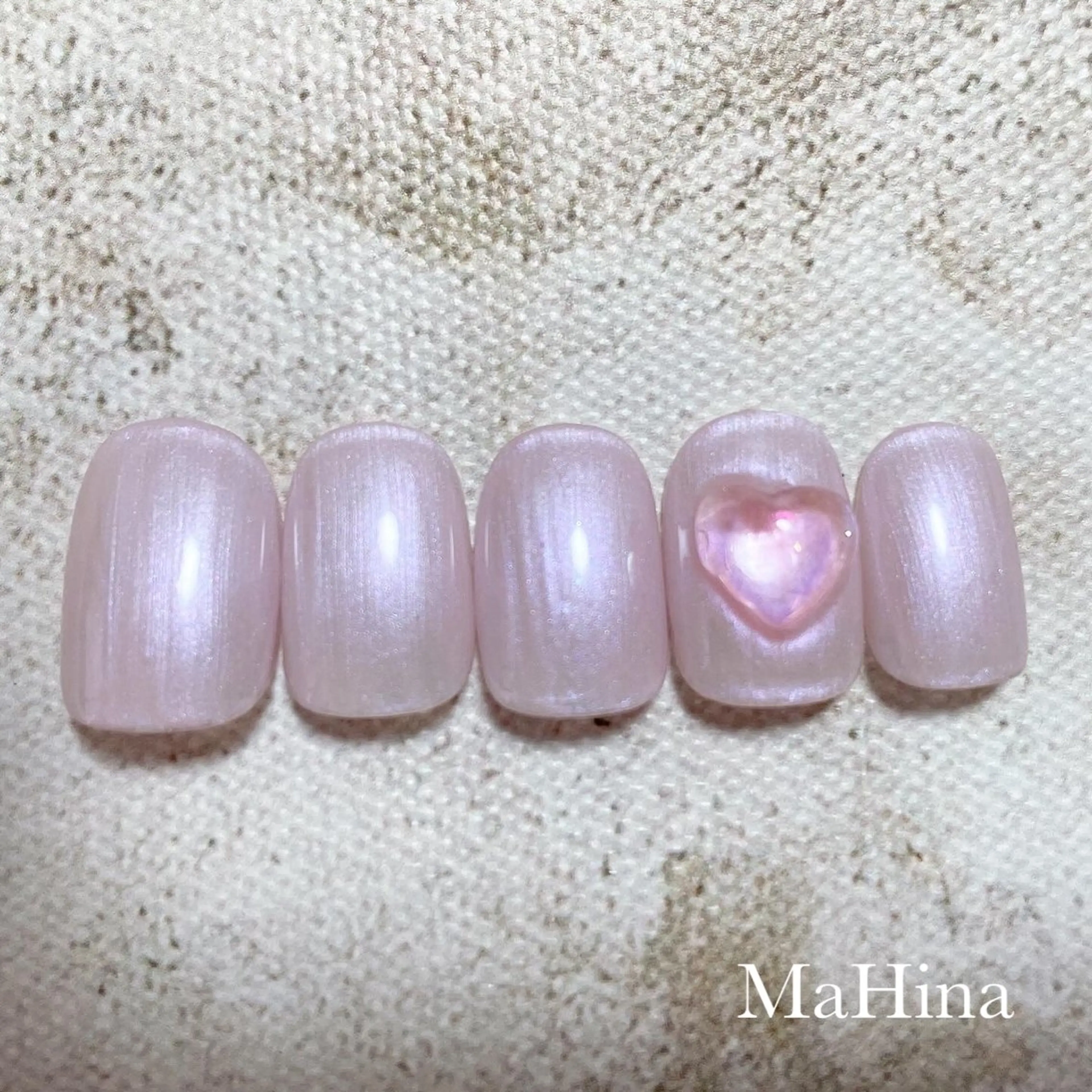 ネイル ハート ワンカラーネイル ハンドネイル Healing Salon...MaHina(マヒナ)所属・MaHina🌙 salonのネイルデザイン