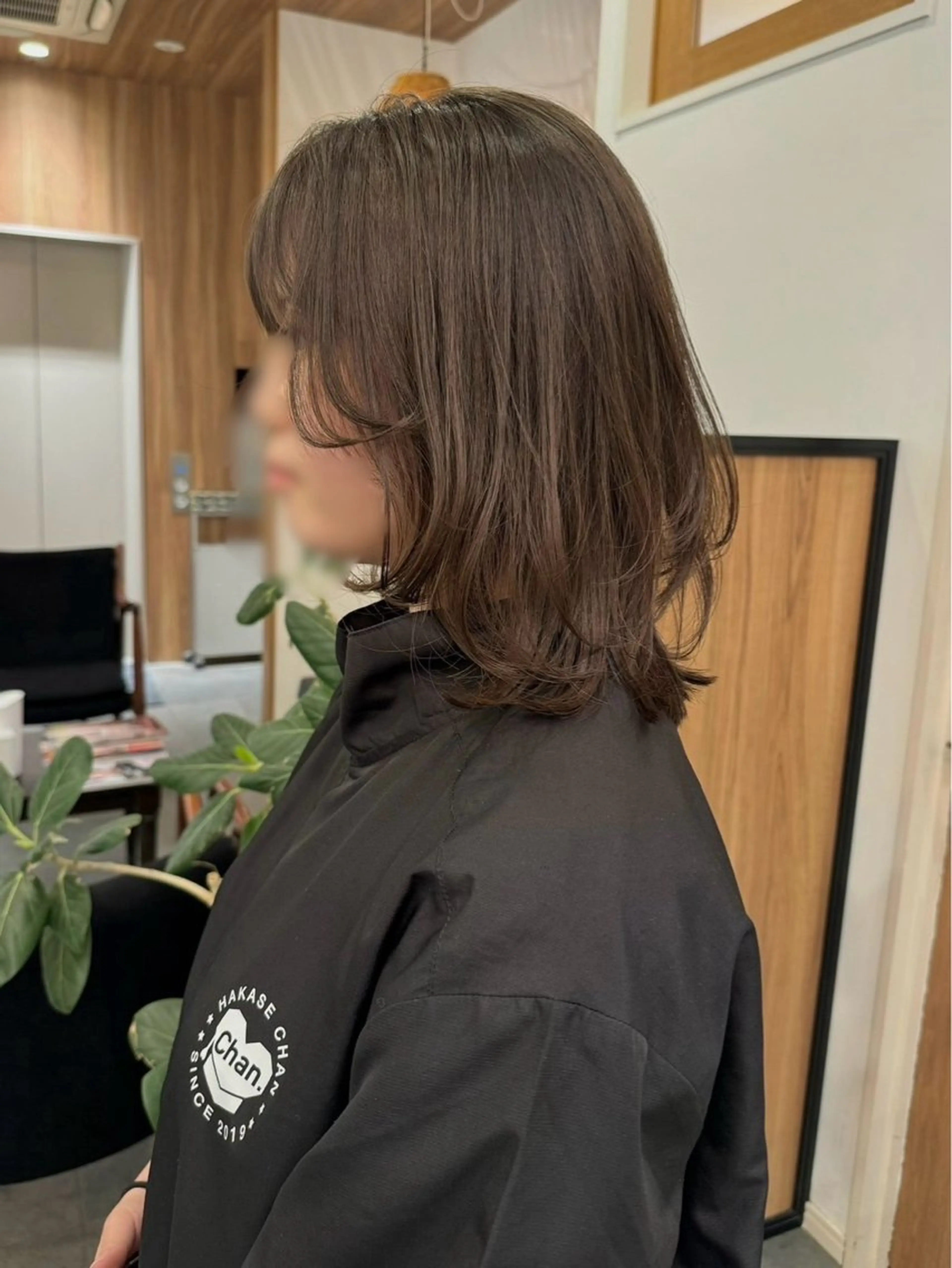 ミディアム カラー BEAUTRIUM 穂乃香のヘアスタイル