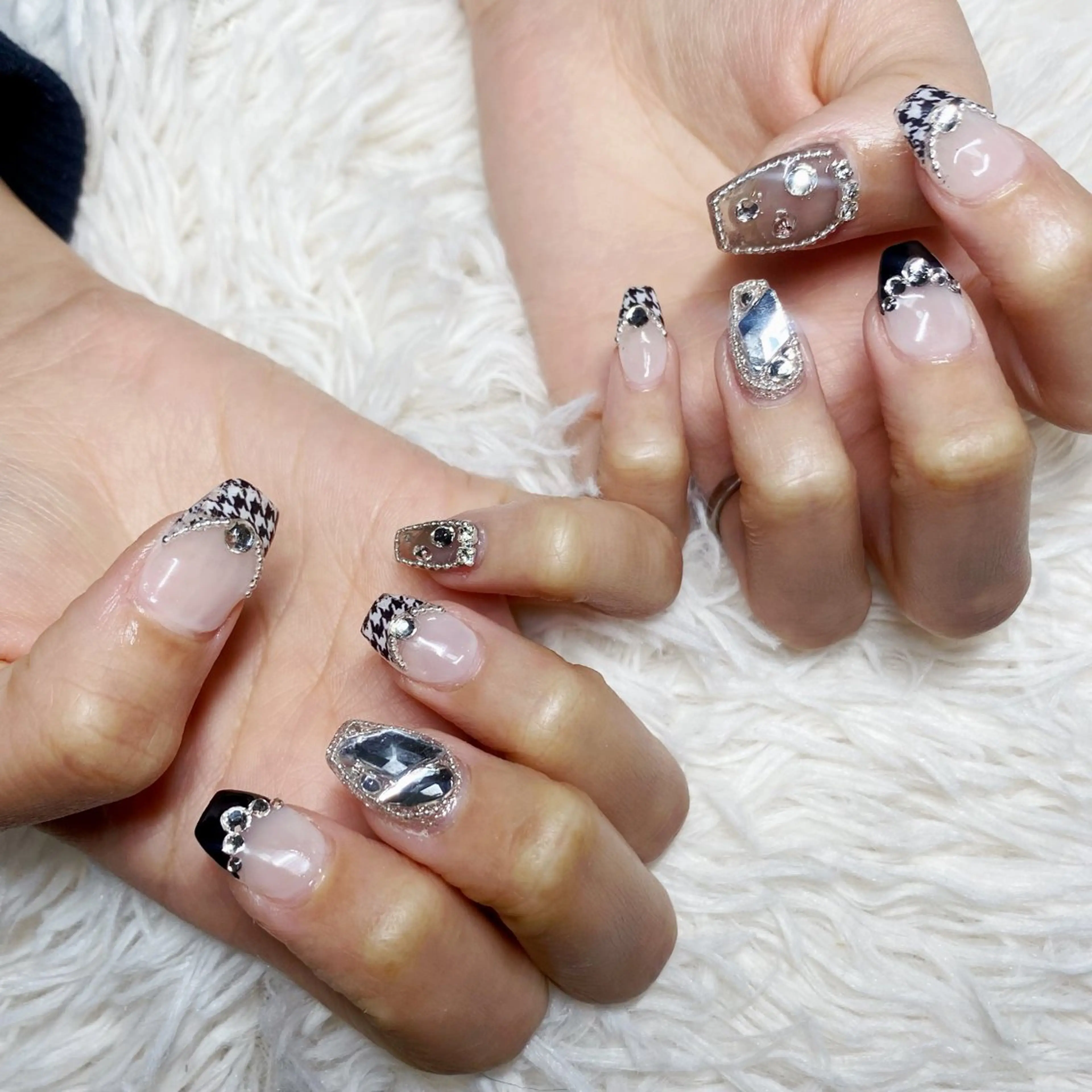 ネイル キラキラネイル 持ち込み スカルプネイル nail salon Ecrin所属・前島 稀歩のネイルデザイン