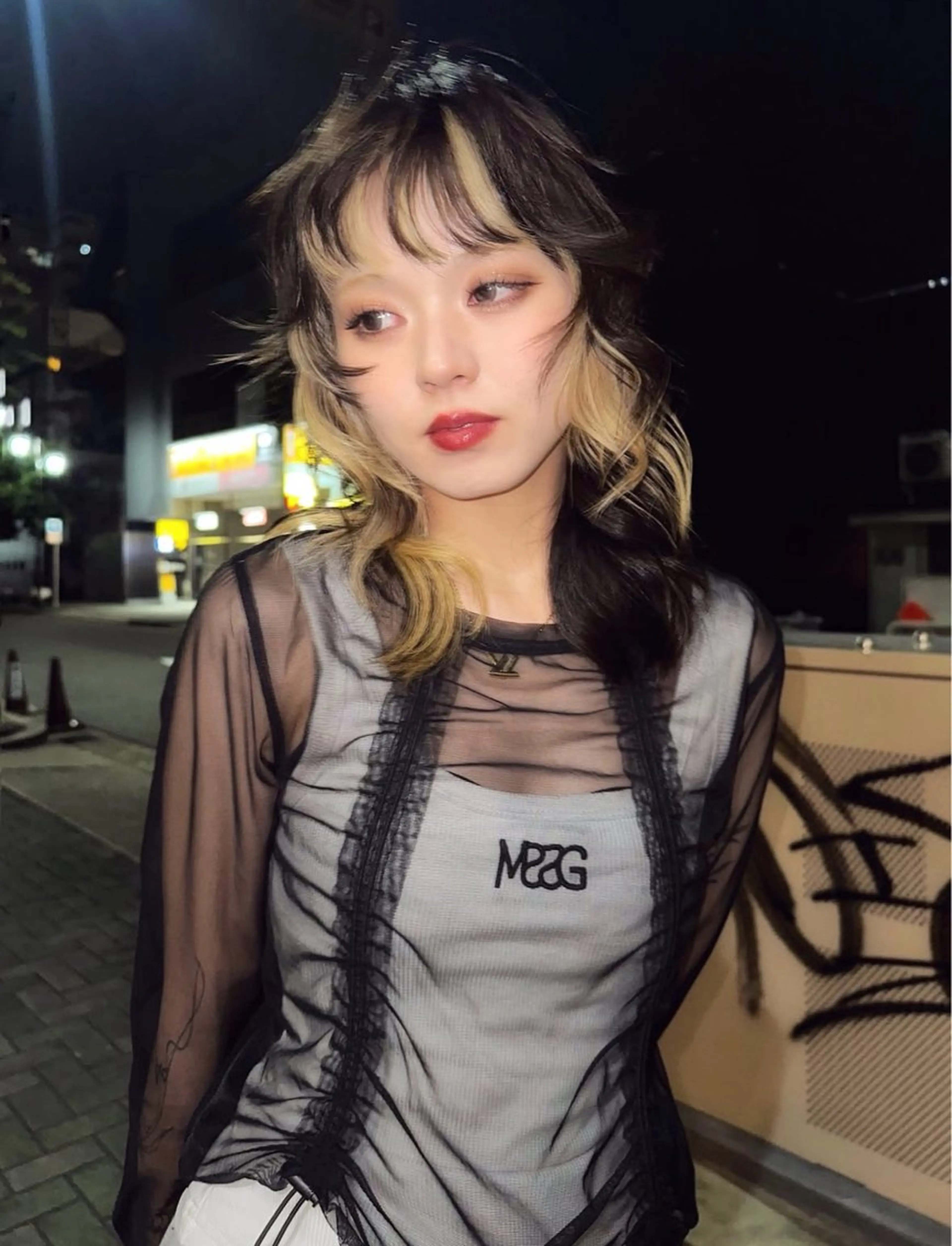 ミディアム カラー ベージュカラー インナーカラー ウルフカット カット ヘアカラー 榛地 渉馬のヘアスタイル
