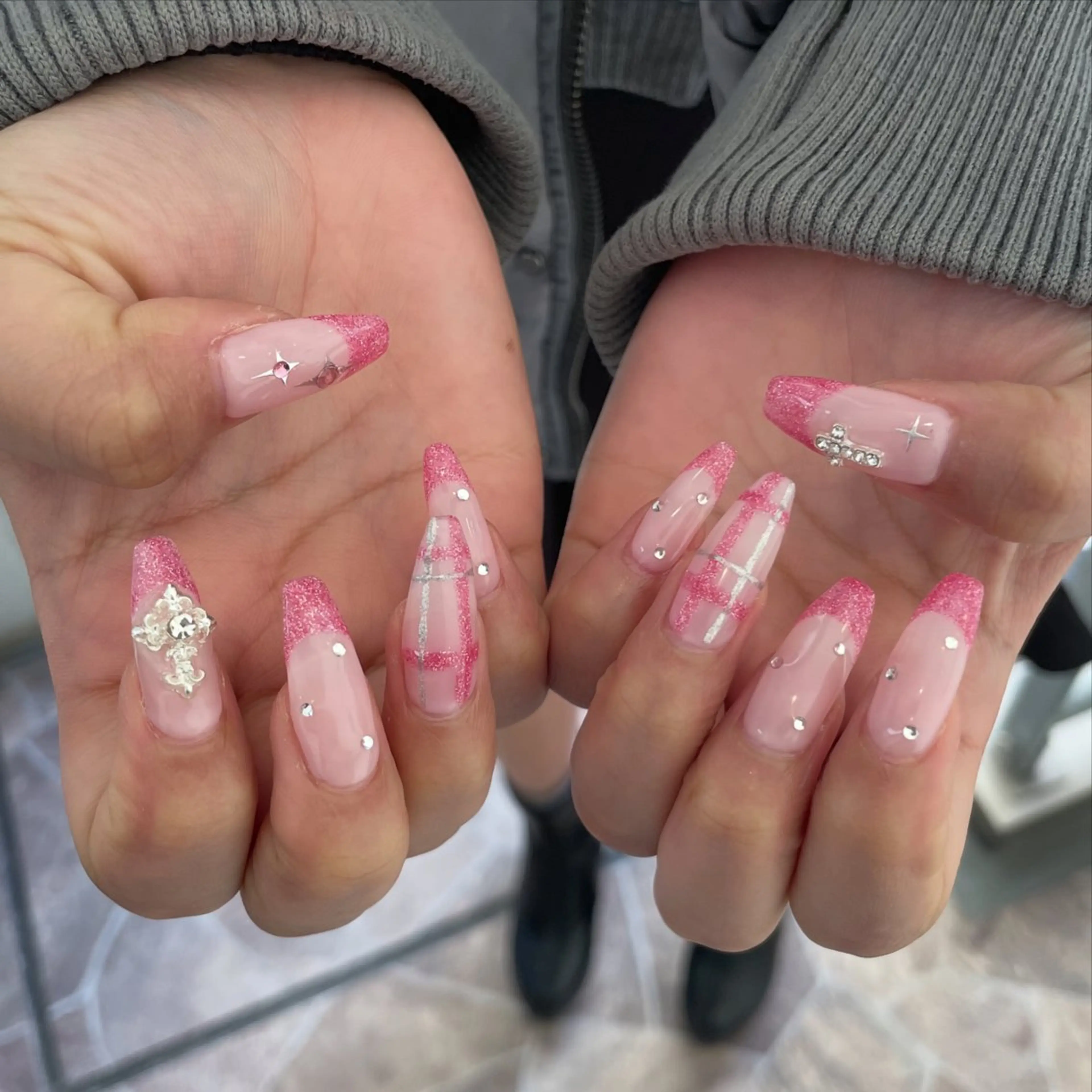 ネイル フレンチネイル ラメ(グリッター) ハンドネイル WOLTOKYO RIAのネイルデザイン