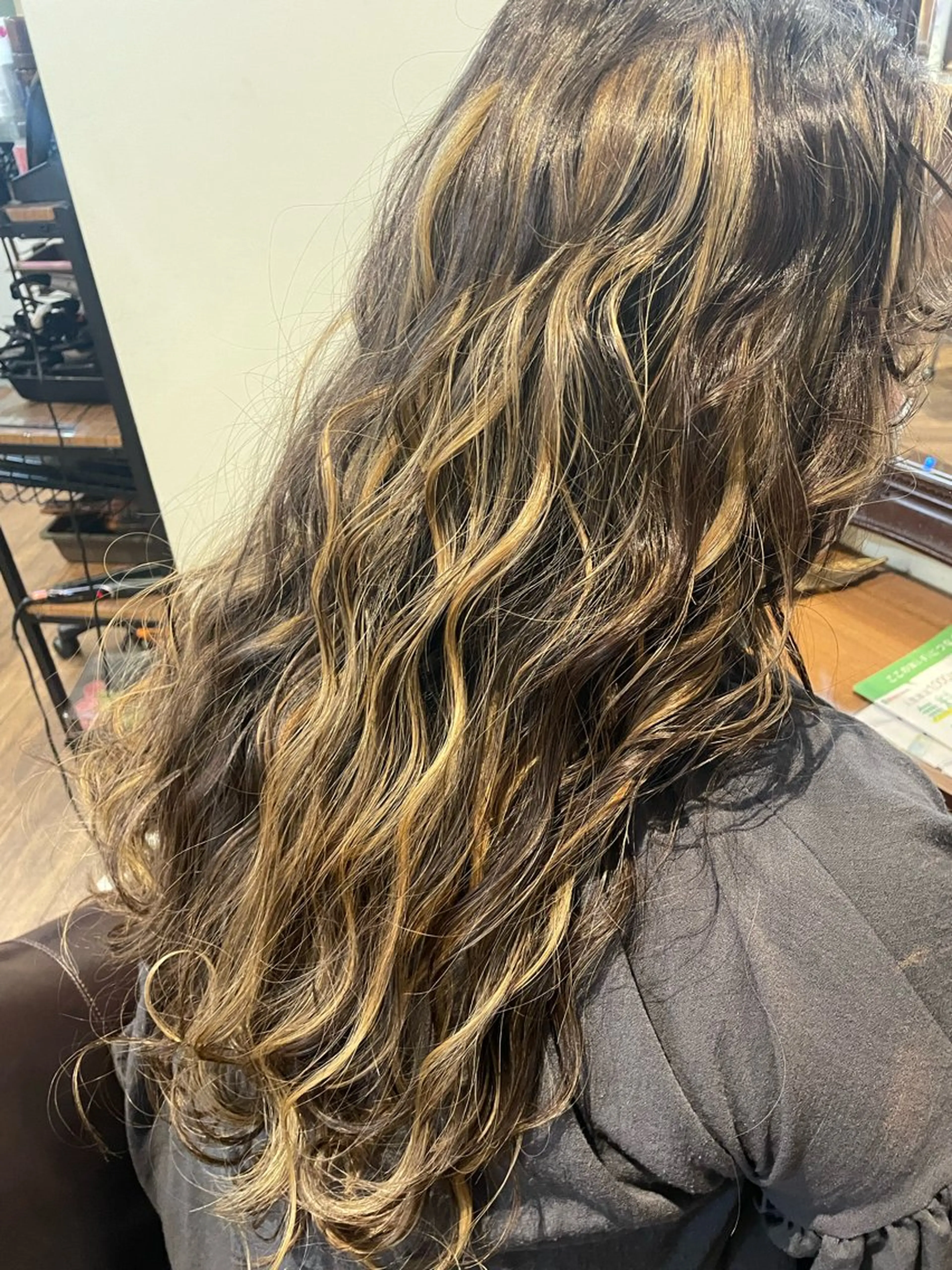 ロング ハイライト ユニカバイミリー MISAKI🫧のヘアスタイル