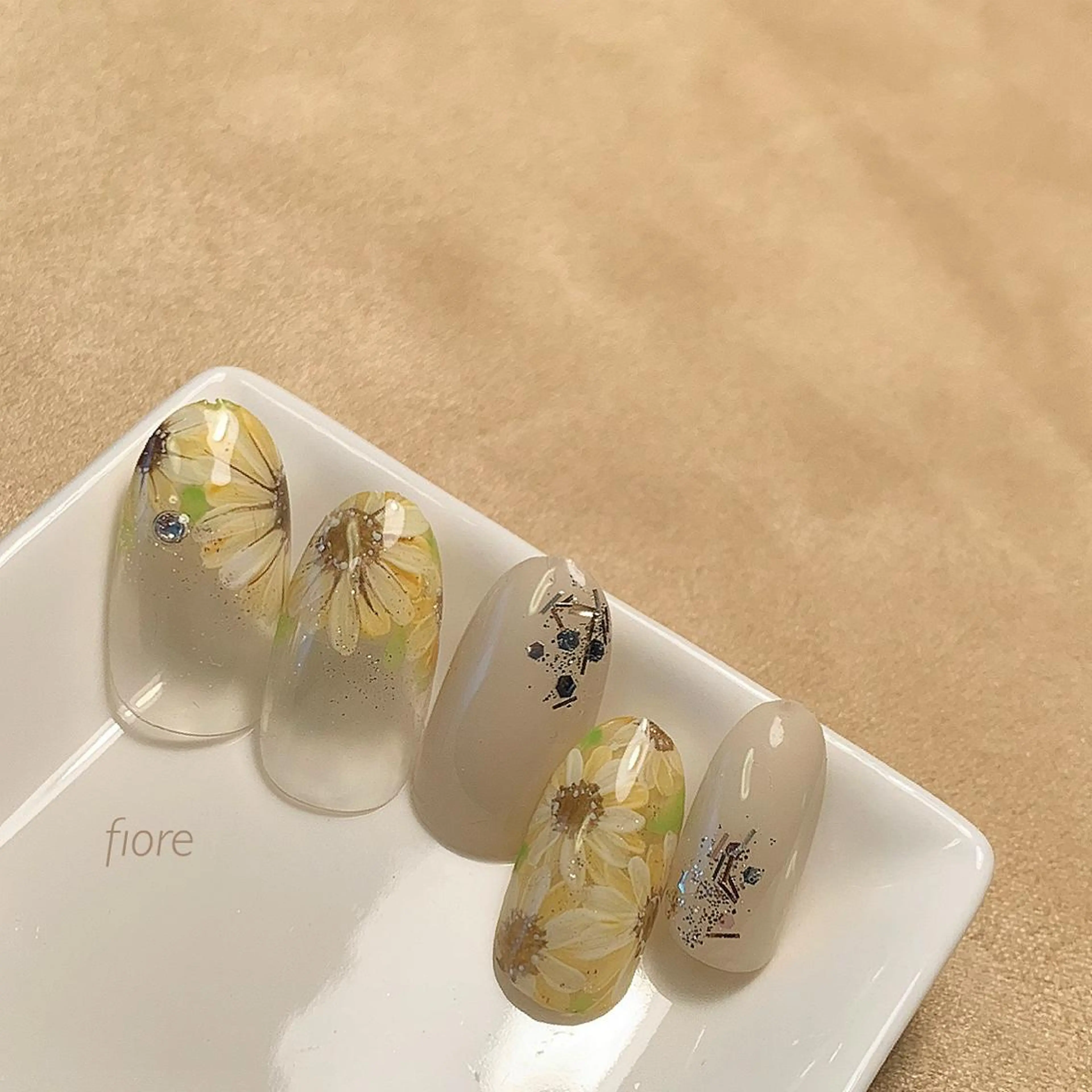 ネイル ハンドネイル フィオーレ  fiore所属・fiore みゆきのネイルデザイン