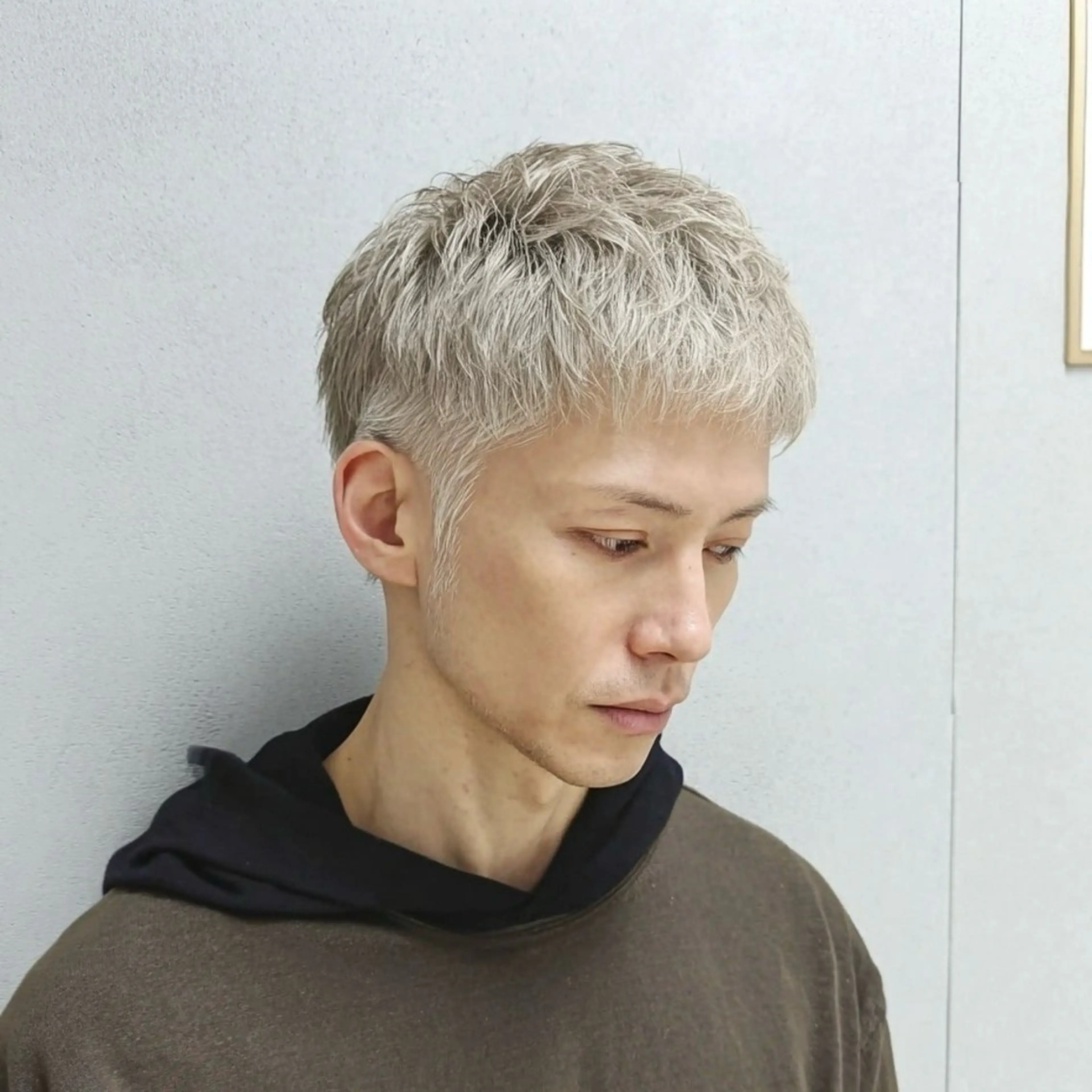 ショート カラー メンズ カット ヘアカラー トリートメント メンズハイトーン✨ /バーバー/RUKIのヘアスタイル