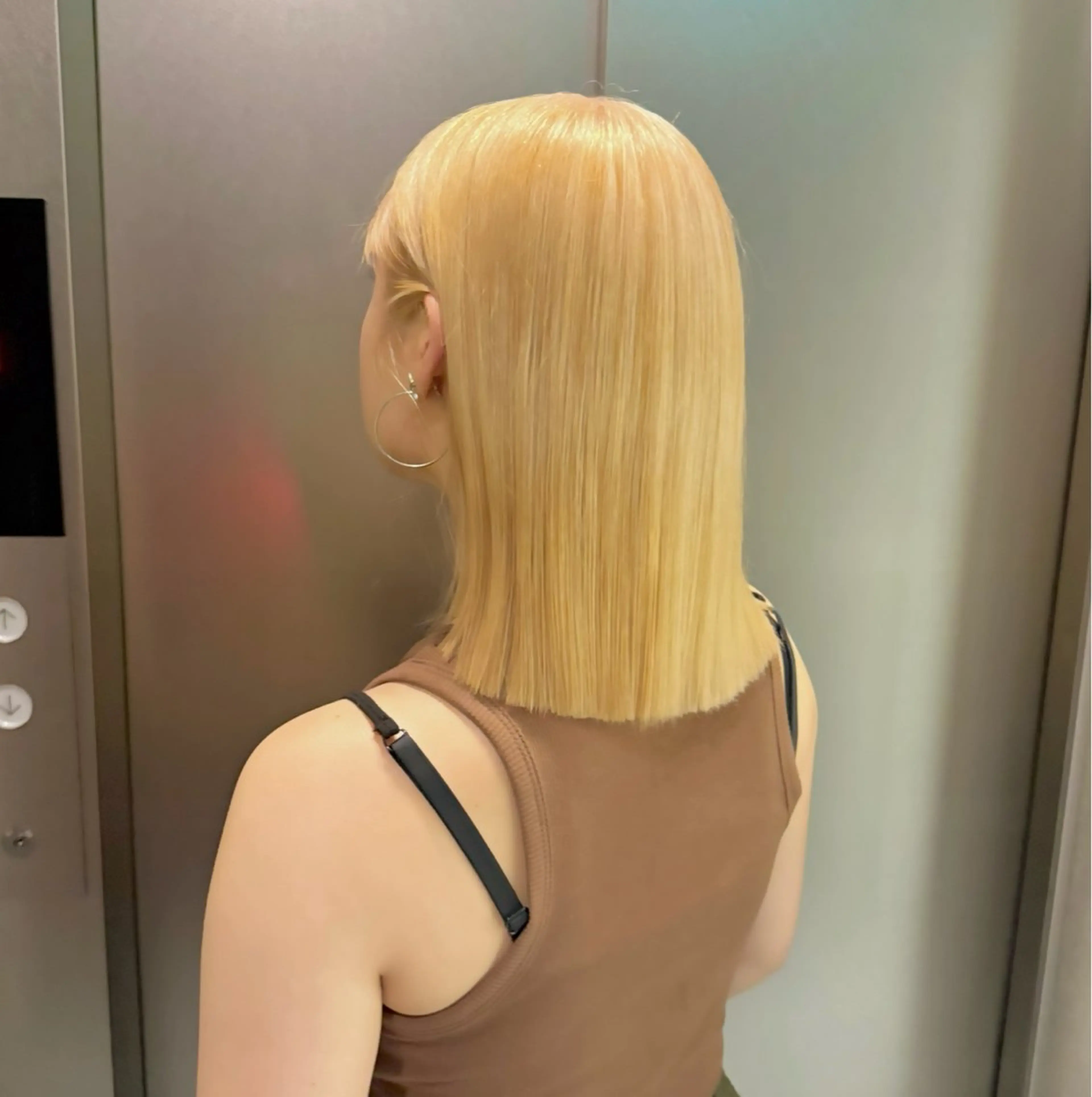 ロング カラー ベージュカラー ハイトーンカラー ハイトーンベージュ カット ヘアカラー トリートメント 暖色magico/ レイヤーゆいかずきのヘアスタイル