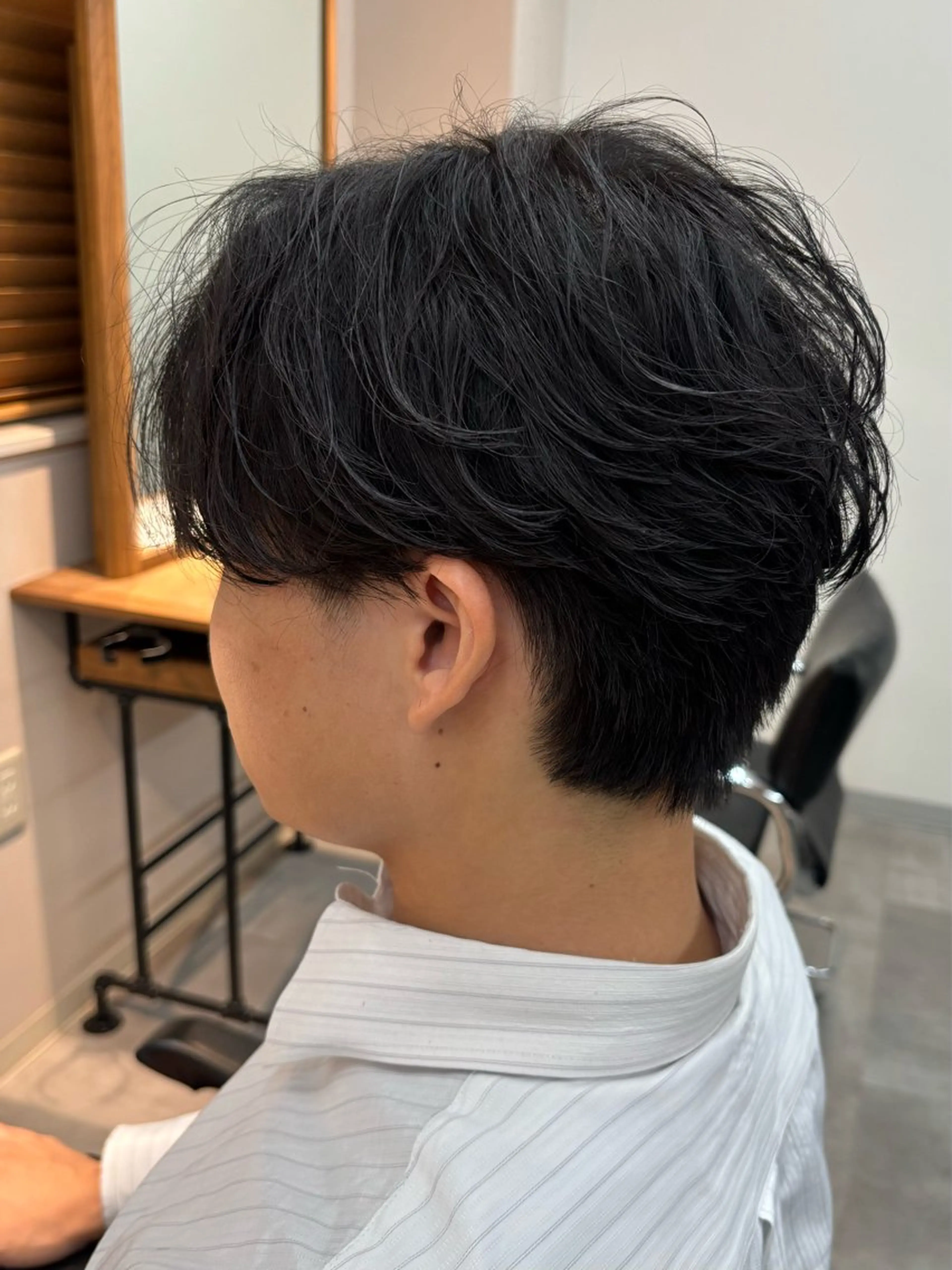 パーマ メンズ ビジネス フェザーパーマ メンズパーマ カット パーマ 千葉駅フェザーパーマ メンズカット保立のヘアスタイル