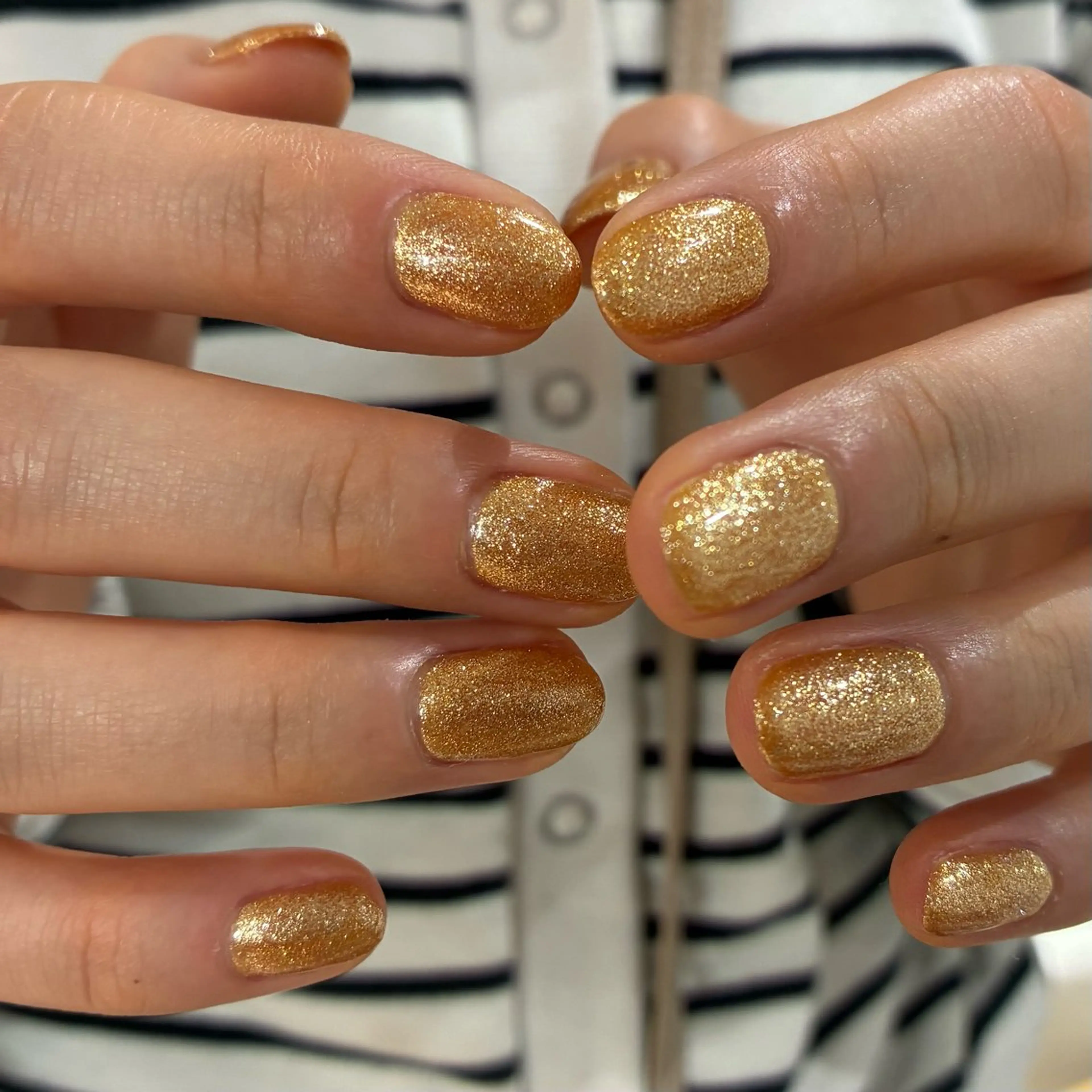 ネイル quro.n立川店所属・quro.n ☕️mariのネイルデザイン