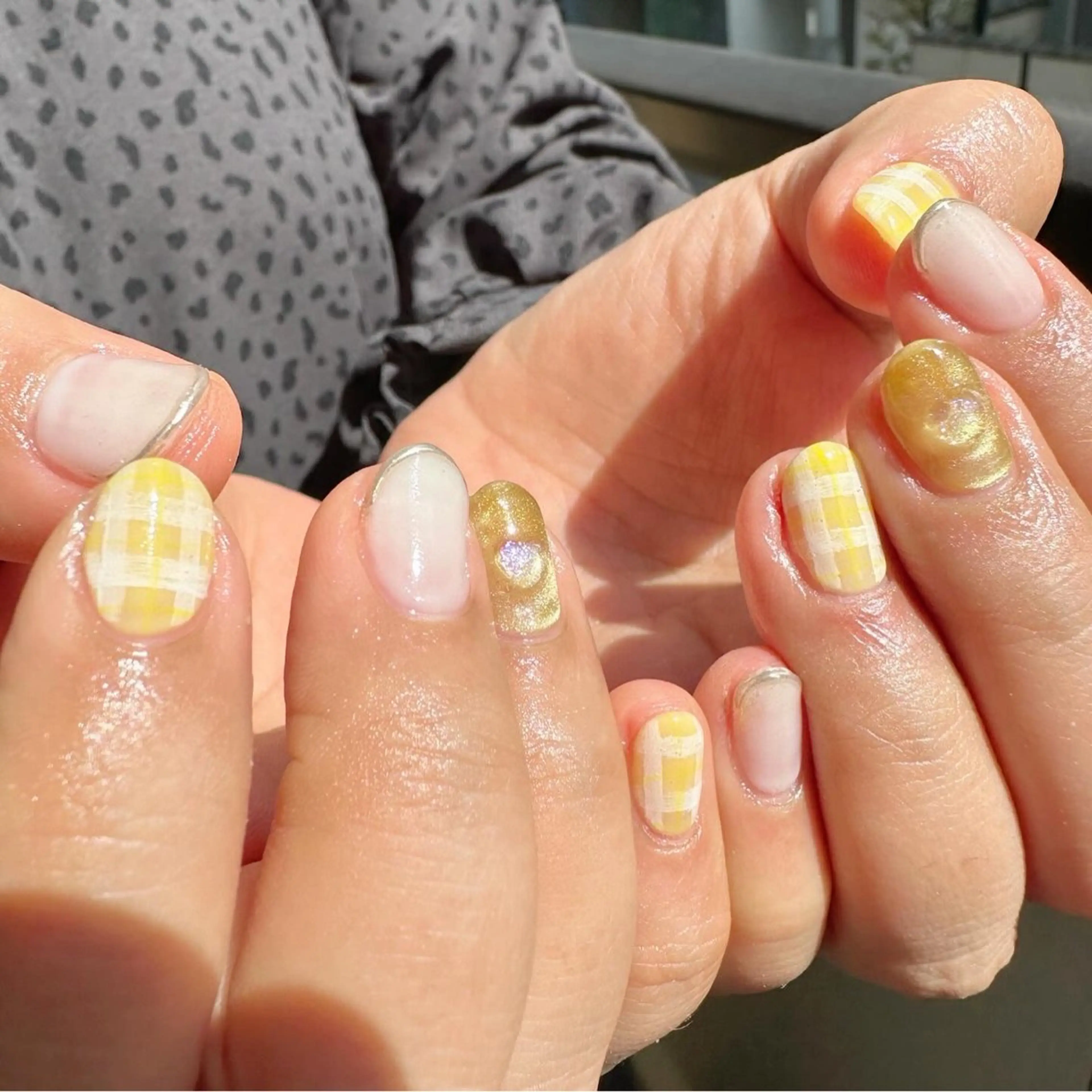 ネイル ハート 氷ネイル・うるうるネイル 韓国ネイル マグネットネイル ミラーネイル 🪞KAPE NAIL 🪞のネイルデザイン