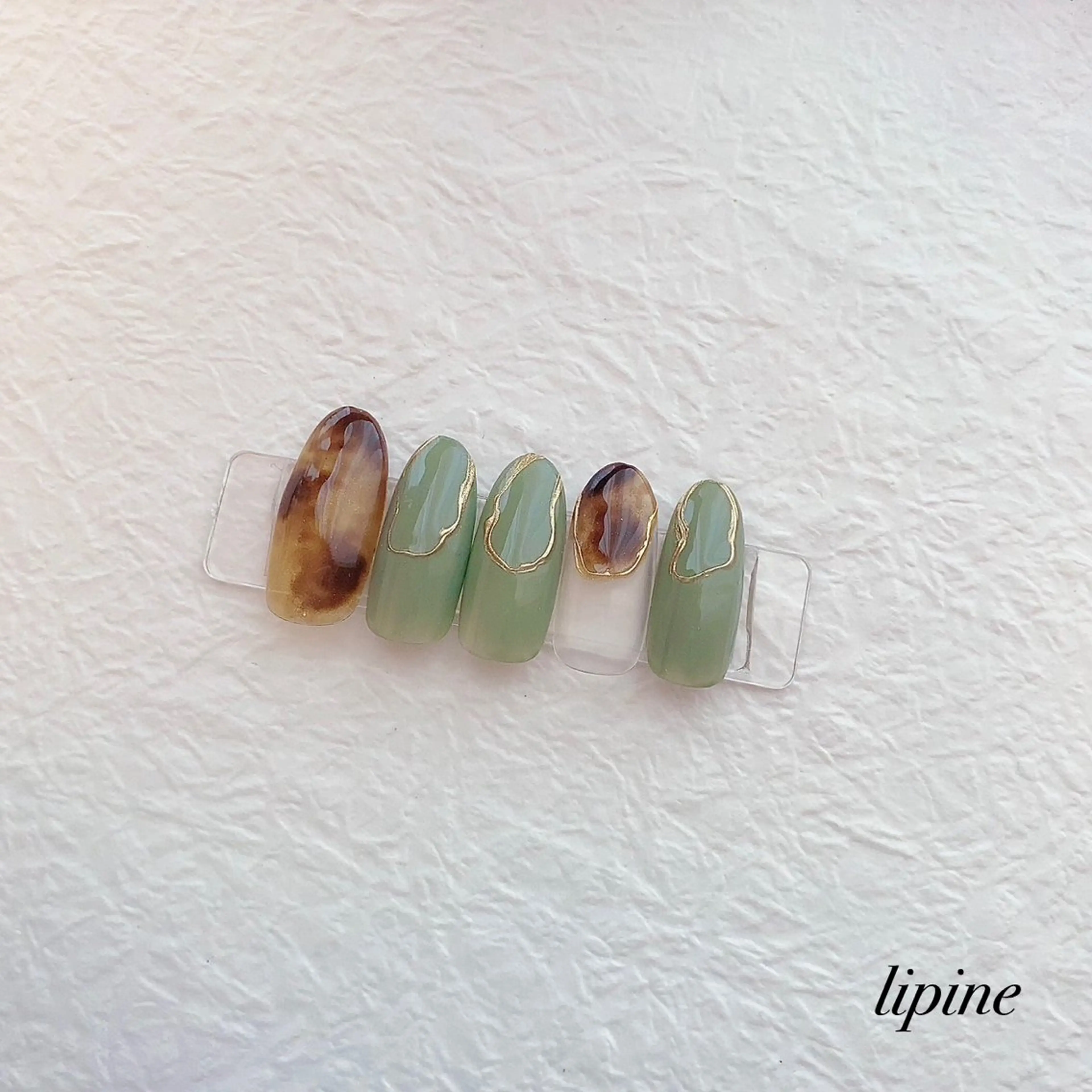 ネイル べっ甲ネイル ネイルサロン lipineのネイルデザイン