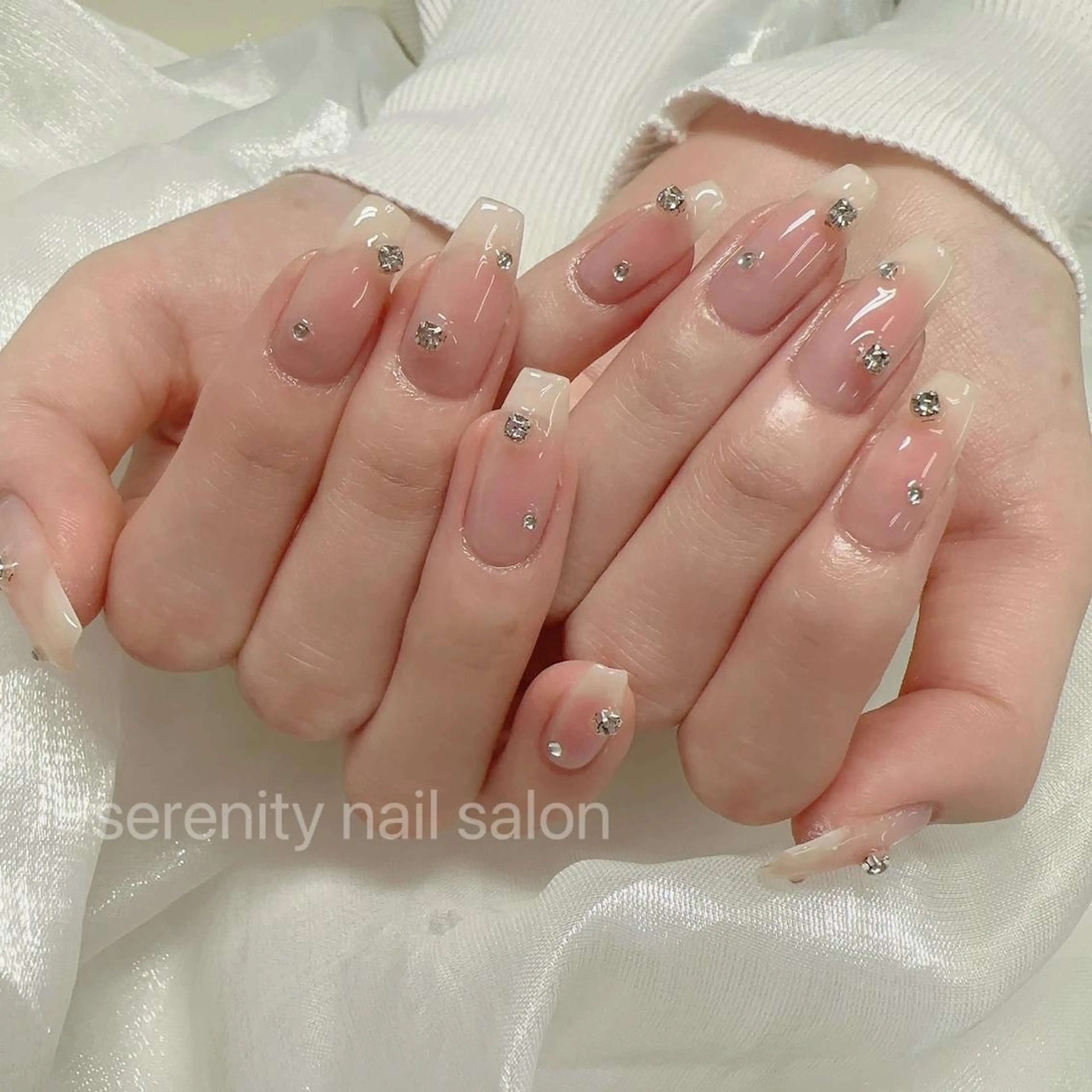 ネイル ハンドネイル ハンドケア ✨Serenity ワンホンネイルのネイルデザイン