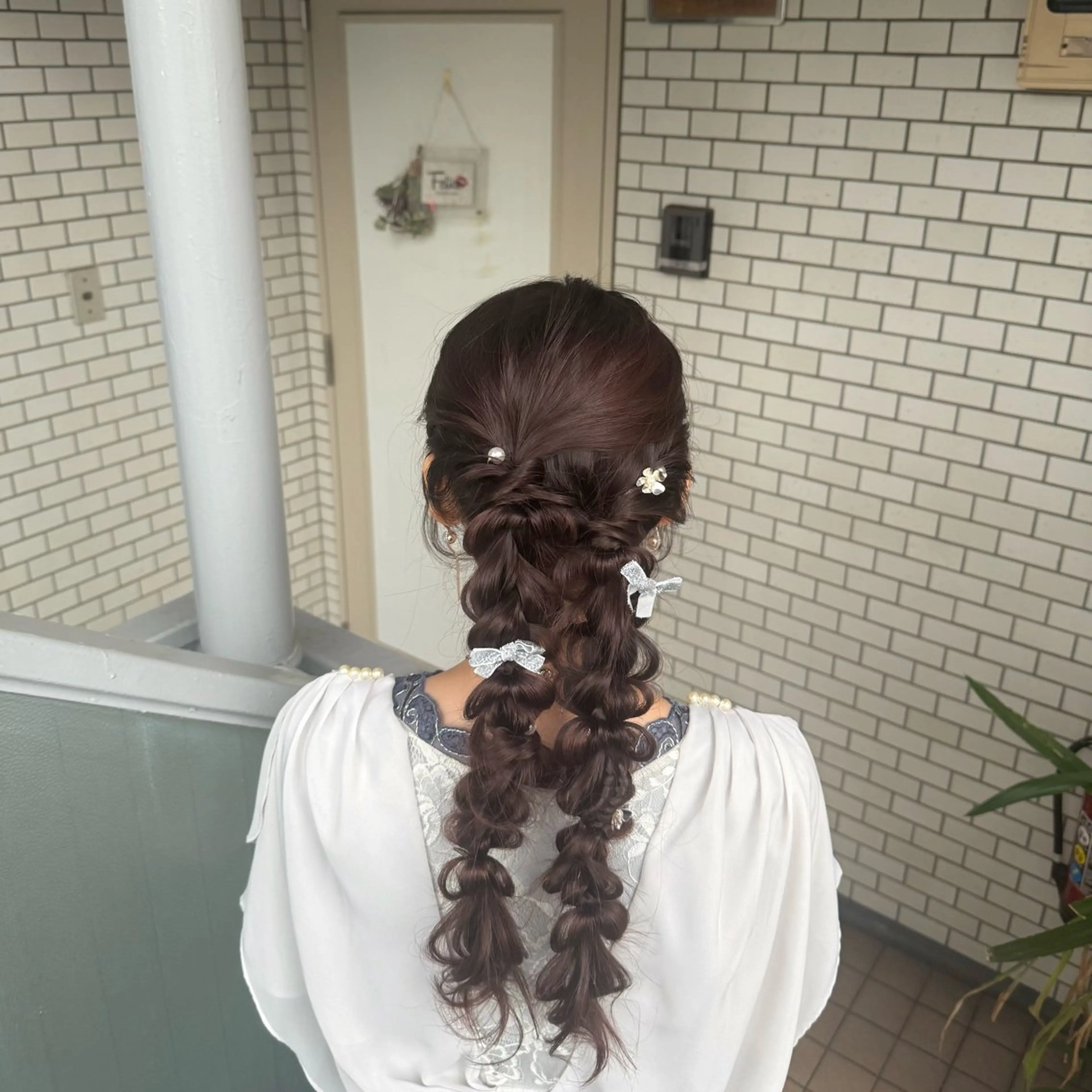 ロング ヘアアレンジ 成人式 ハーフアップ 結婚式・ブライダル ヘアセット 褒められヘアメイク /‎ボブ女子🐶みおのヘアスタイル