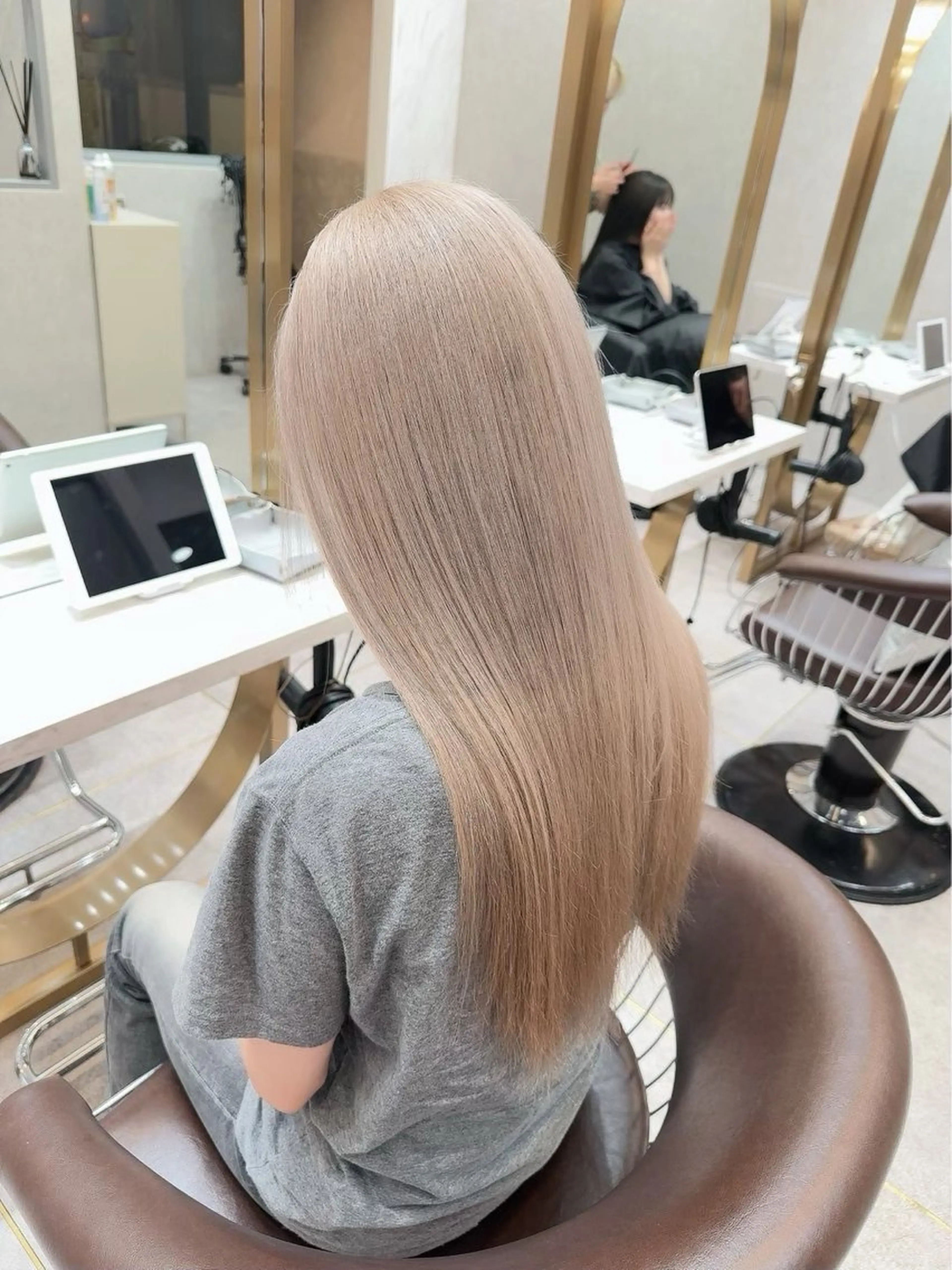 ロング 韓国風ヘア ヘアカラー トリートメント Lond Role所属・🎀透明感カラー shizuka🎀のヘアスタイル