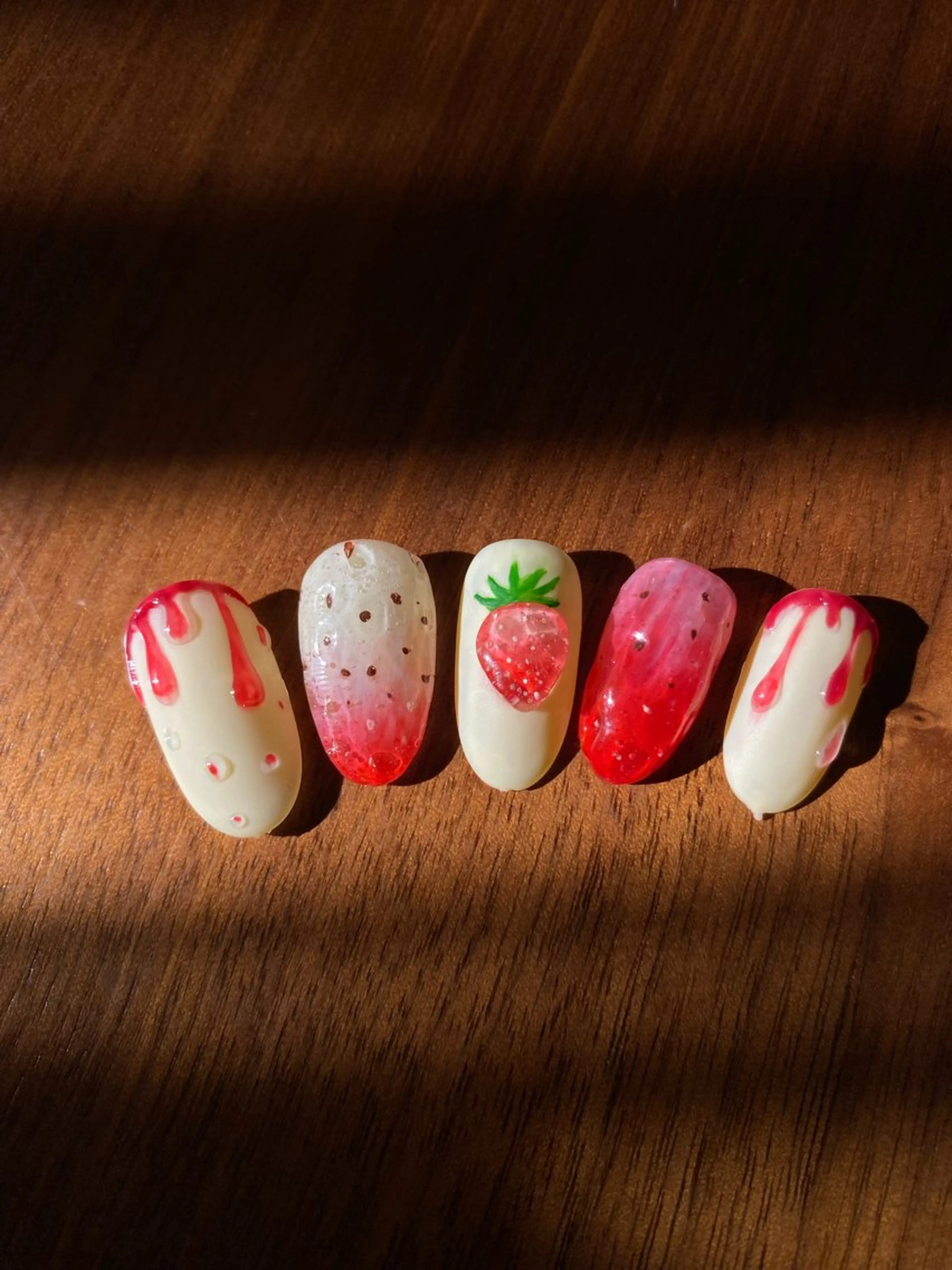 ネイル ホウ エンのネイルデザイン