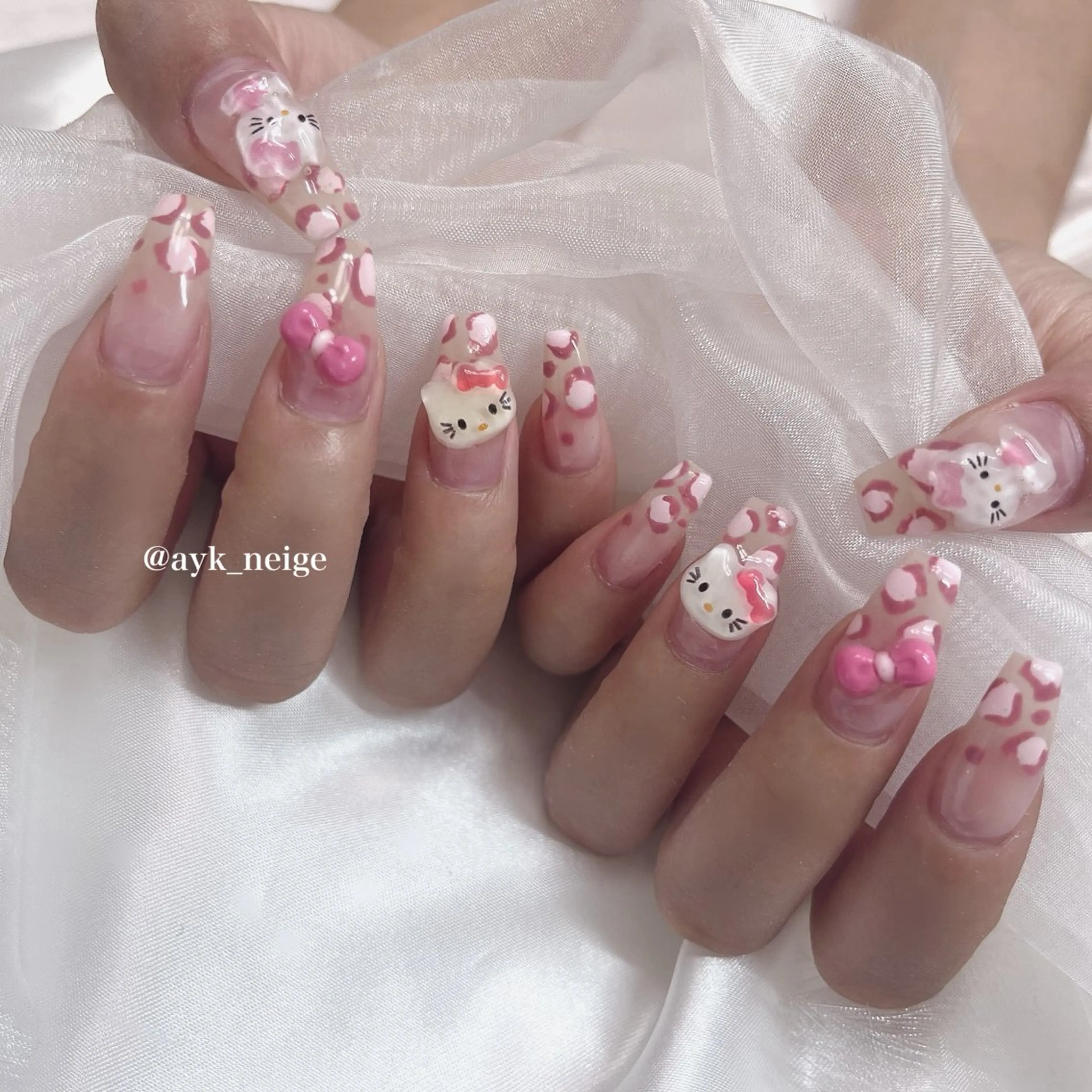 ネイル フットネイル フレンチネイル キラキラネイル 韓国ネイル マグネットネイル n'eige nail所属・大谷 綾香のネイルデザイン