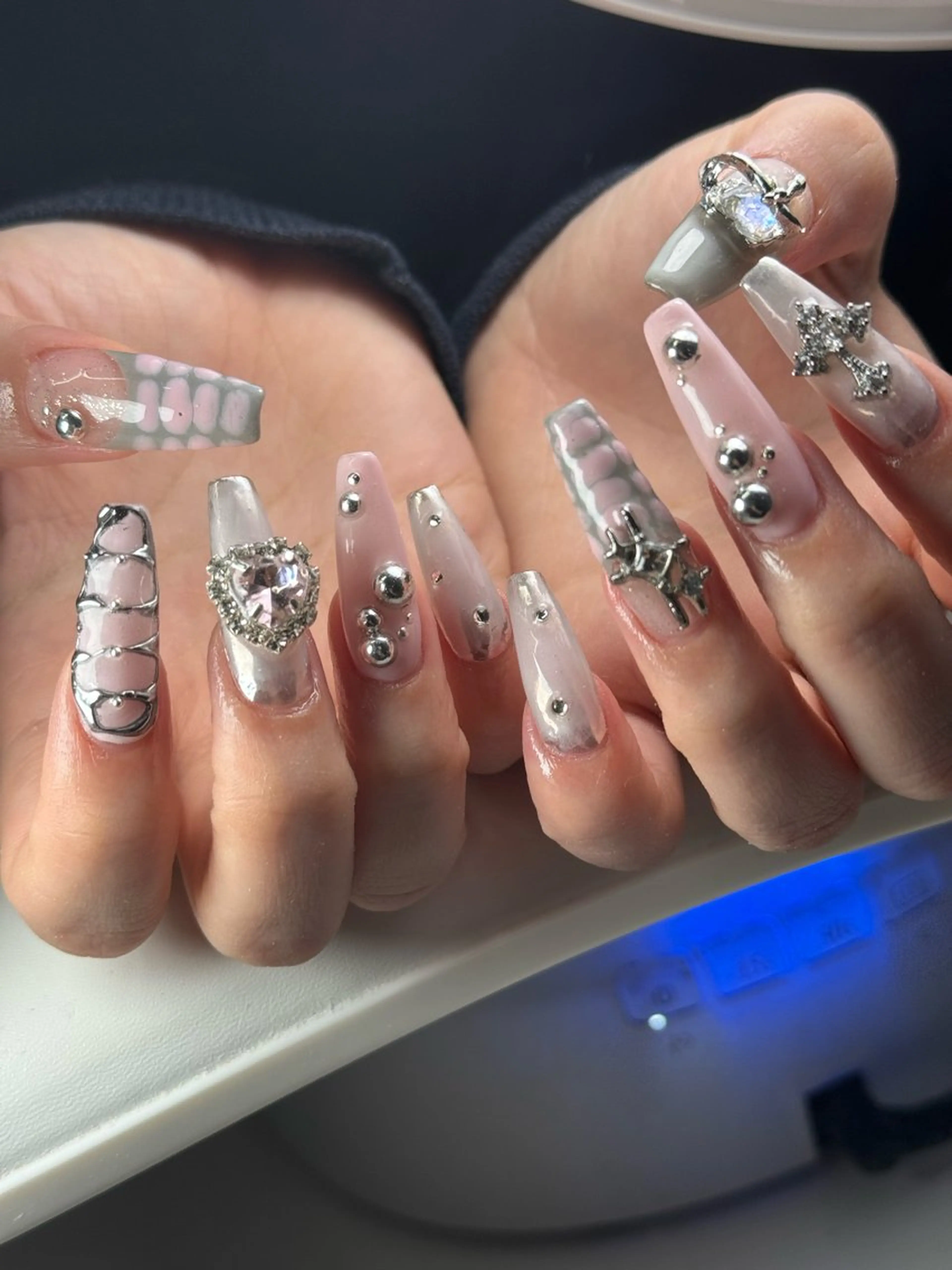 ネイル ハンドネイル Nail Salon L'arc所属・💊大阪/南船場 monica🧠のネイルデザイン