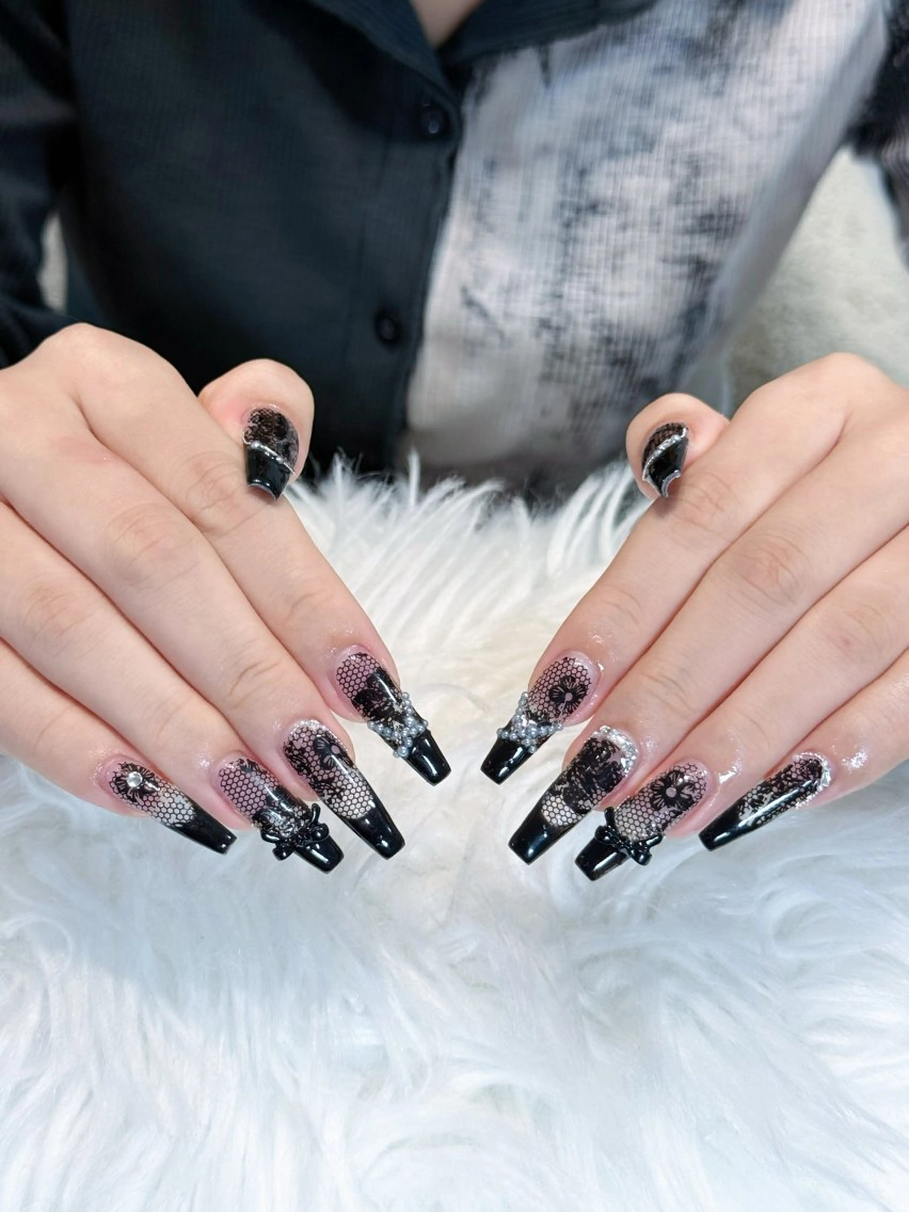 ネイル ボルドー ブラウン チークネイル ドット フットネイル ハンドネイル Julli nail studio所属・Julli NailStudioのネイルデザイン