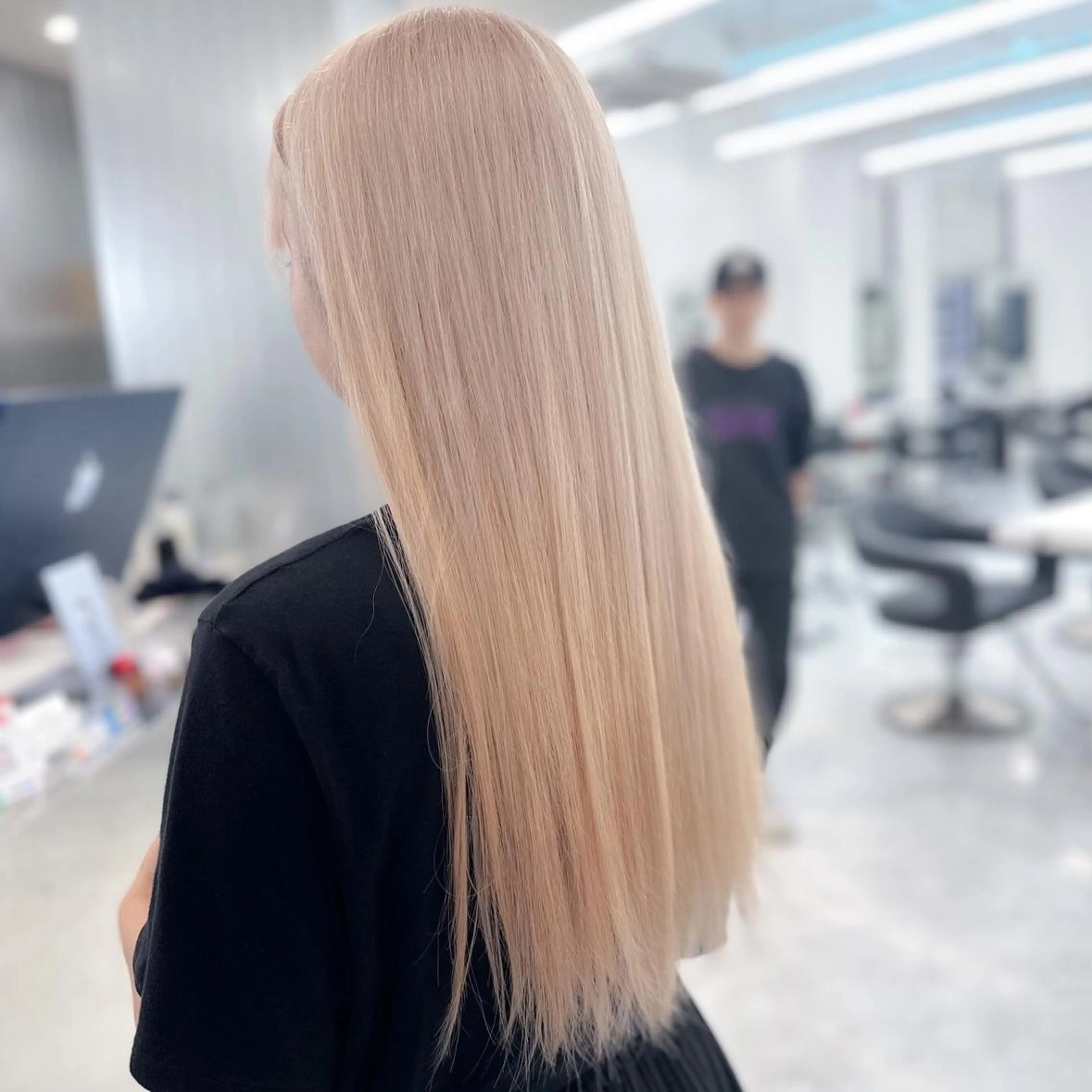 ミディアム カラー ヘアカラー ヘッドスパ ヘアセット ハイトーンブロンド 横浜💞ミオのヘアスタイル