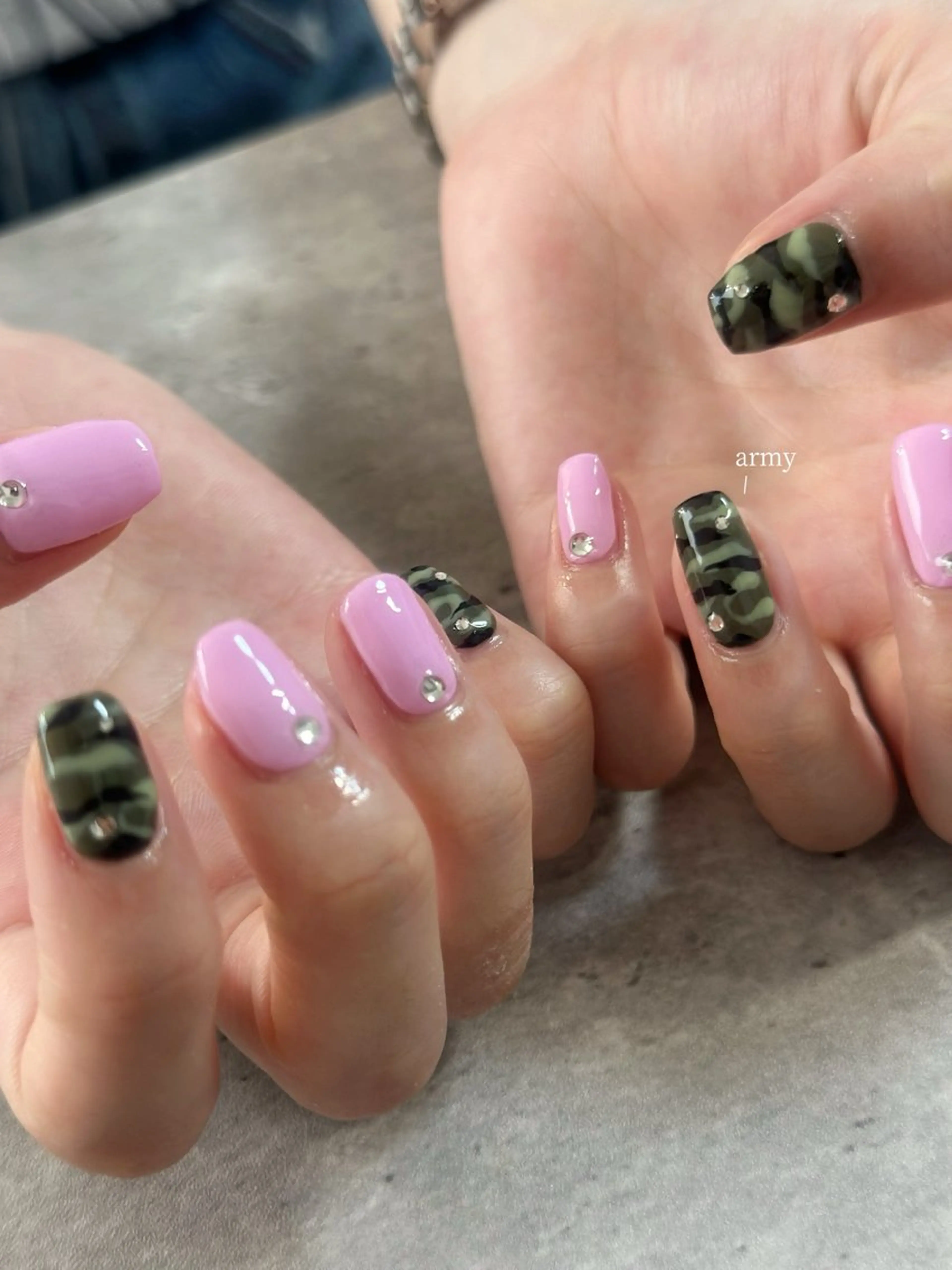 ネイル ハンドネイル One's Nail Roomのネイルデザイン