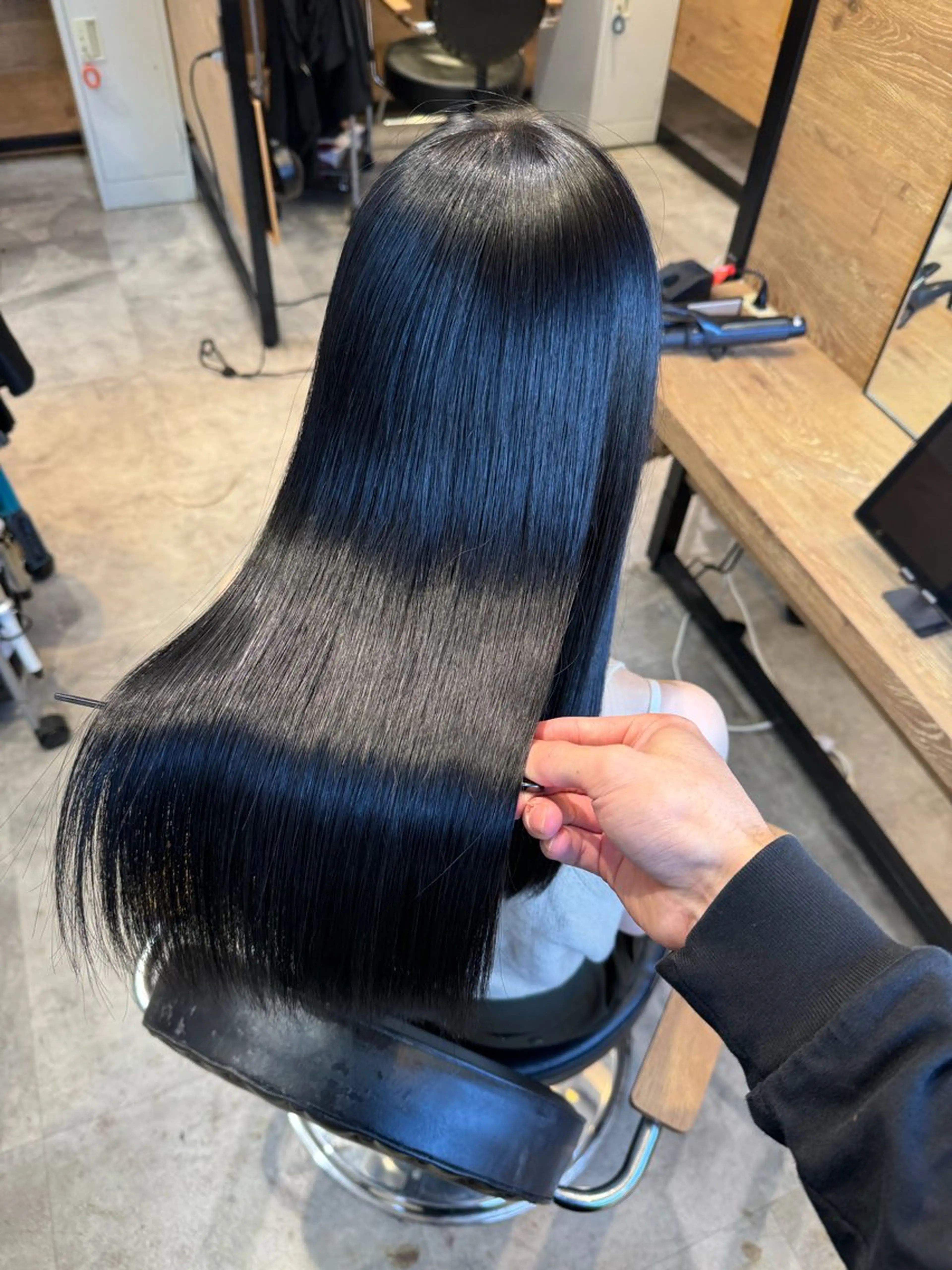 ロング カット 縮毛矯正 トリートメント 髪質改善✨ 林 健信のヘアスタイル
