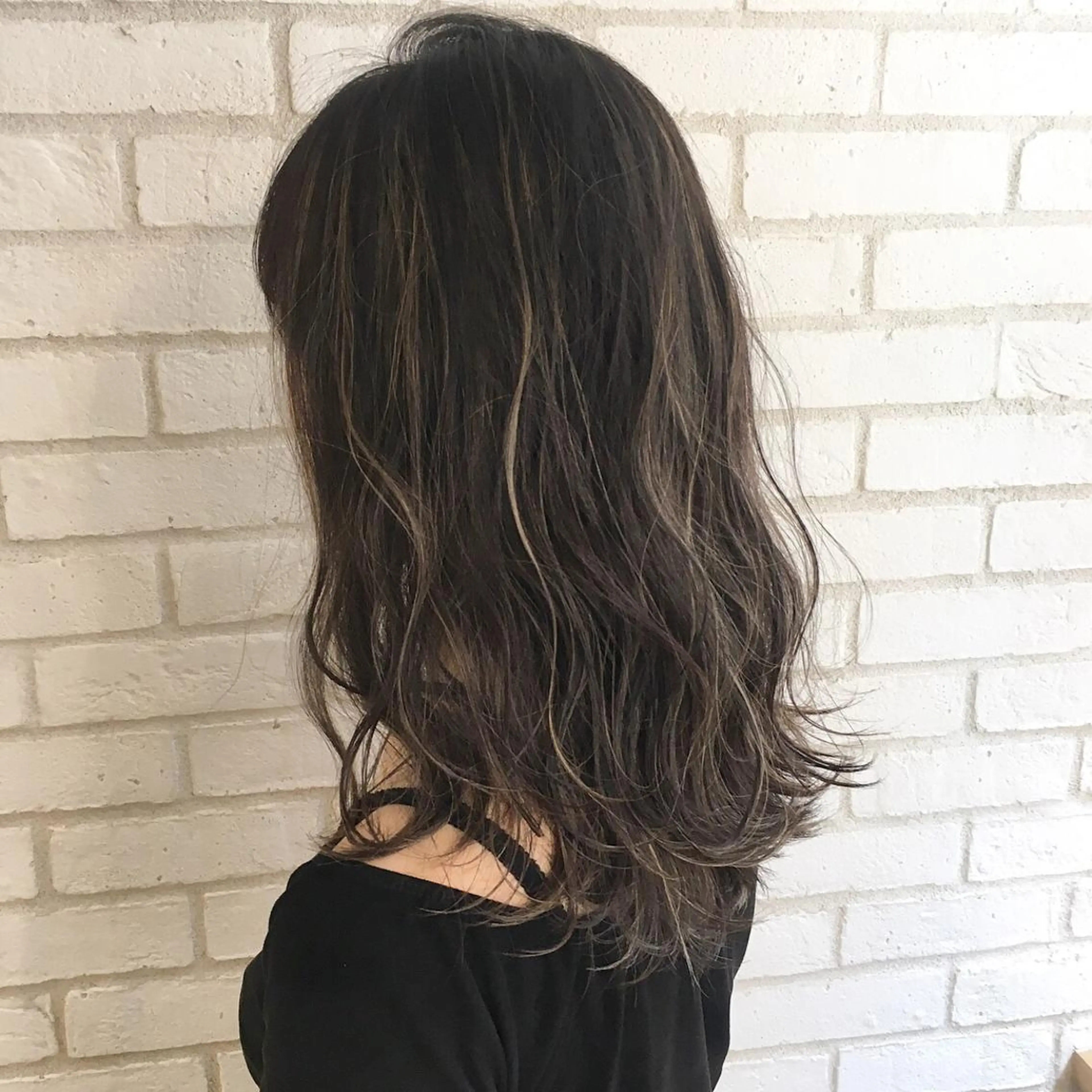 セミロング カラー ハイライトカラー 3Dハイライト ハイライト GO TODAY シェアサロン 新宿Aura店所属・佐藤 高徳のヘアスタイル