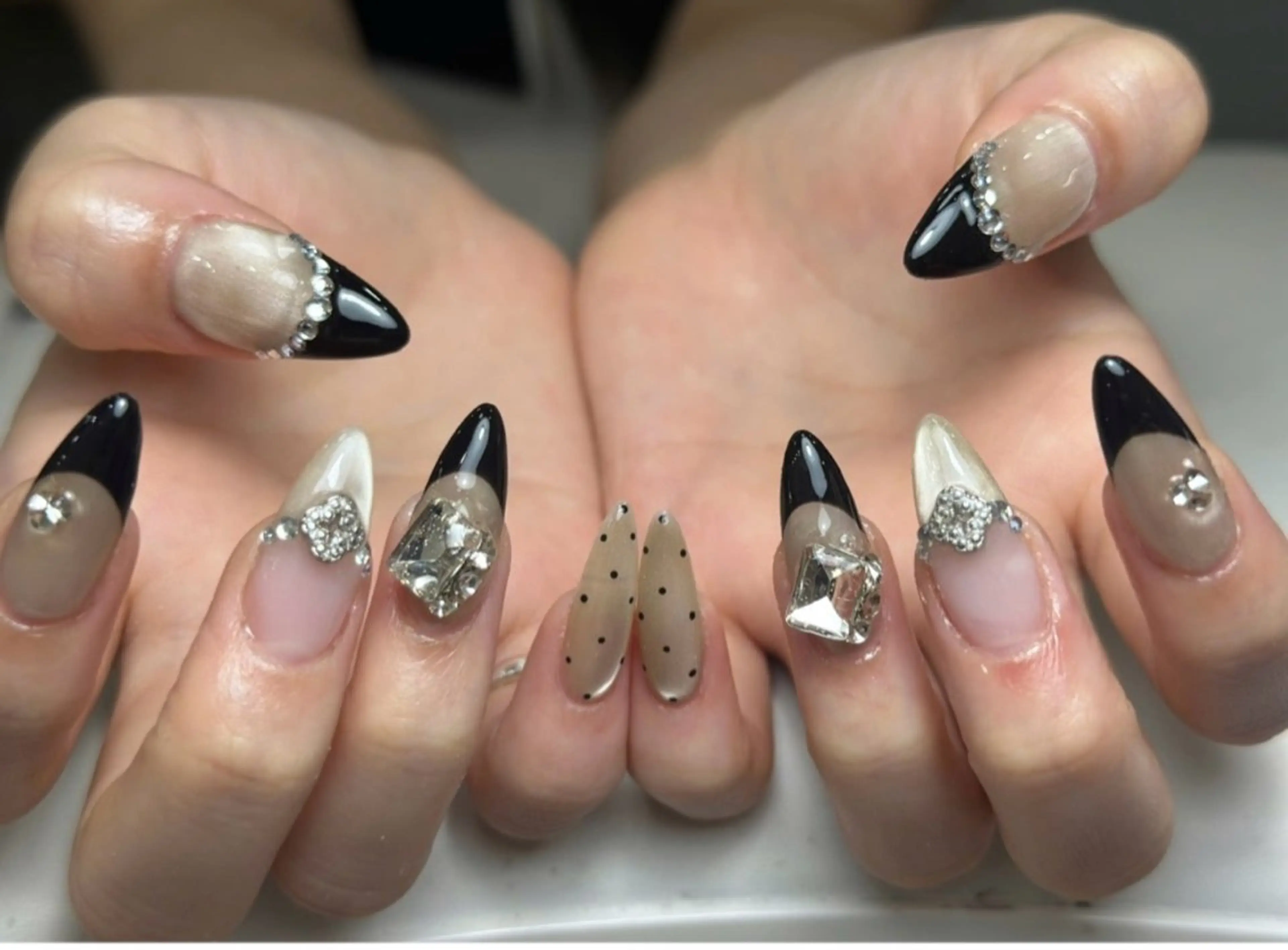 ネイル ハンドネイル ain nailのネイルデザイン
