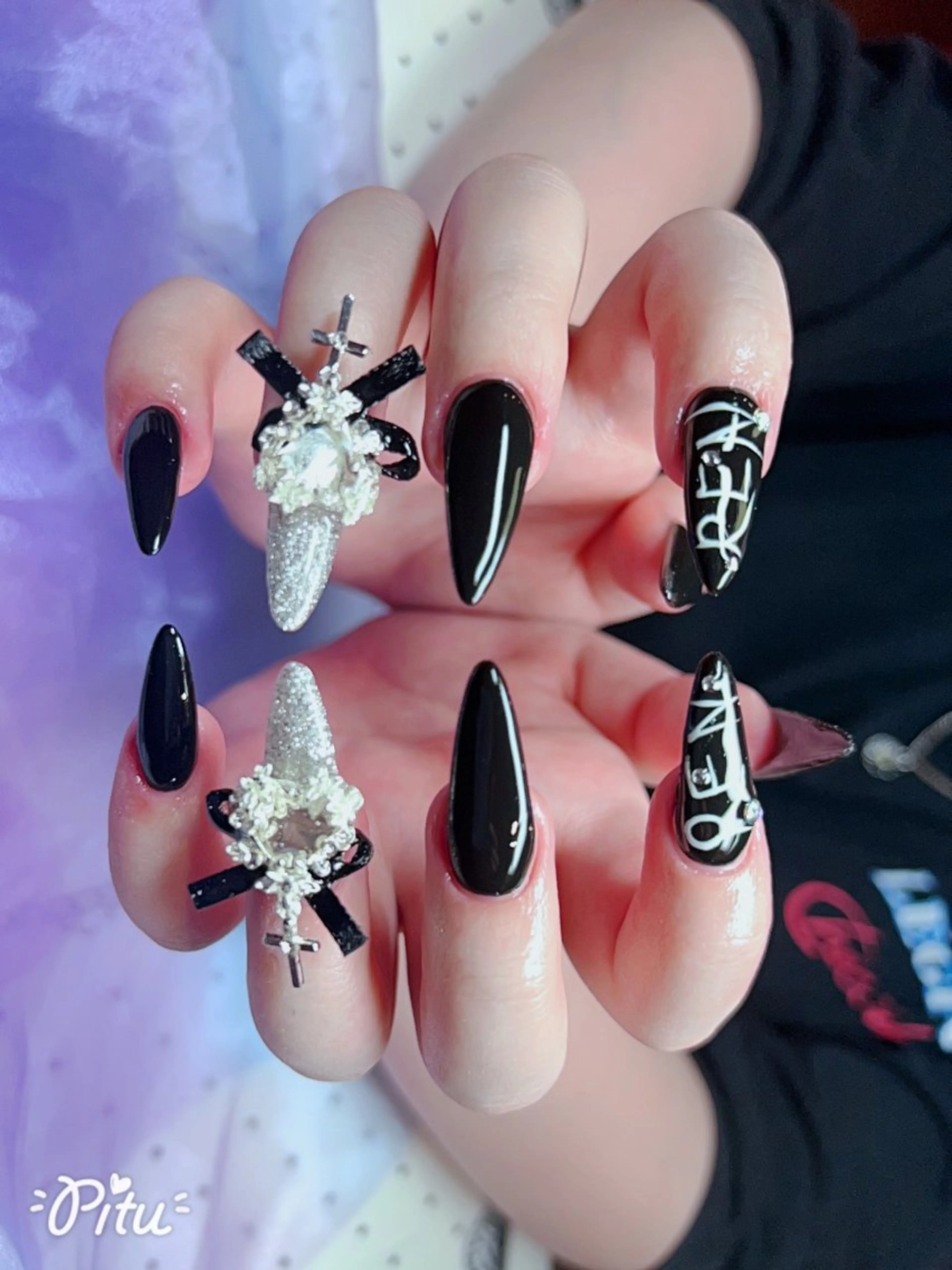 ロング ハンドネイル 🎀CUTEE 🎀レイのネイルデザイン