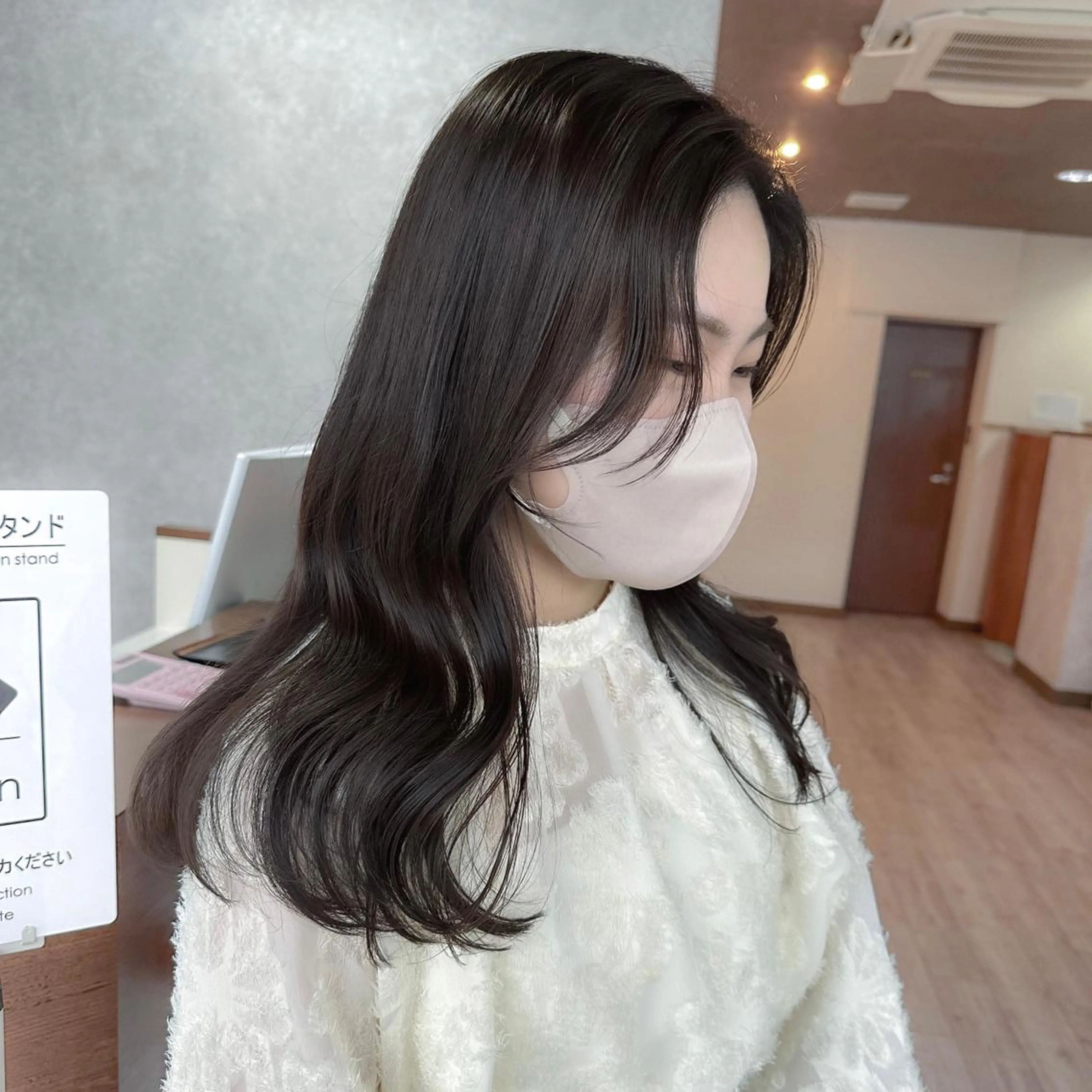 セミロング カラー グレージュ オリーブグレージュ オリーブグレー ヘアカラー トリートメント 高橋 みく/ minim 暖色のヘアスタイル