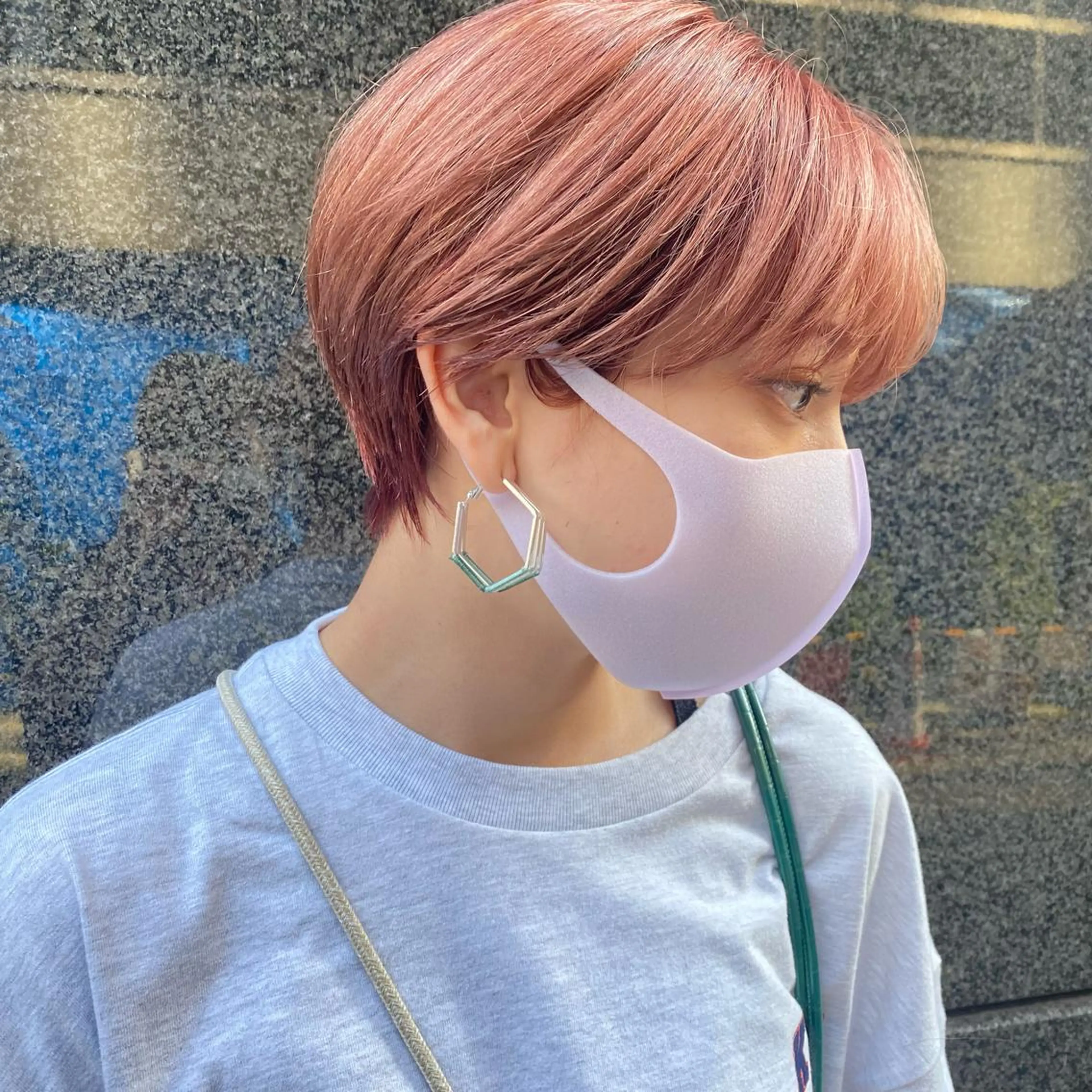 ショート カラー ピンクカラー ヘアカラー 美髪・シールエクステ ホソタニリョウコのヘアスタイル