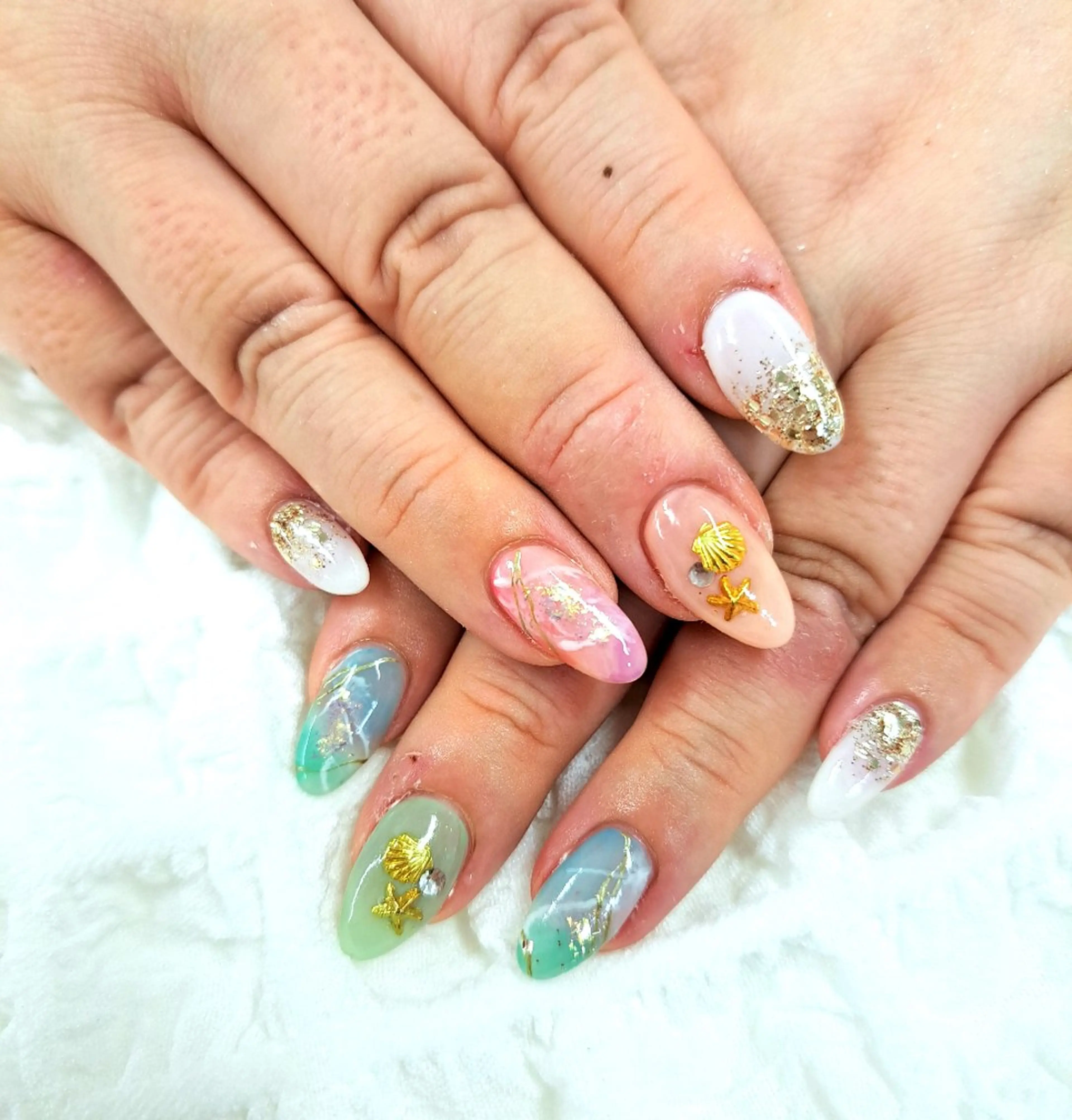 ネイル アートネイル フットネイル ジェルネイル 持ち込み ニュアンスネイル 河野ちえ (雑誌掲載サロン)のネイルデザイン