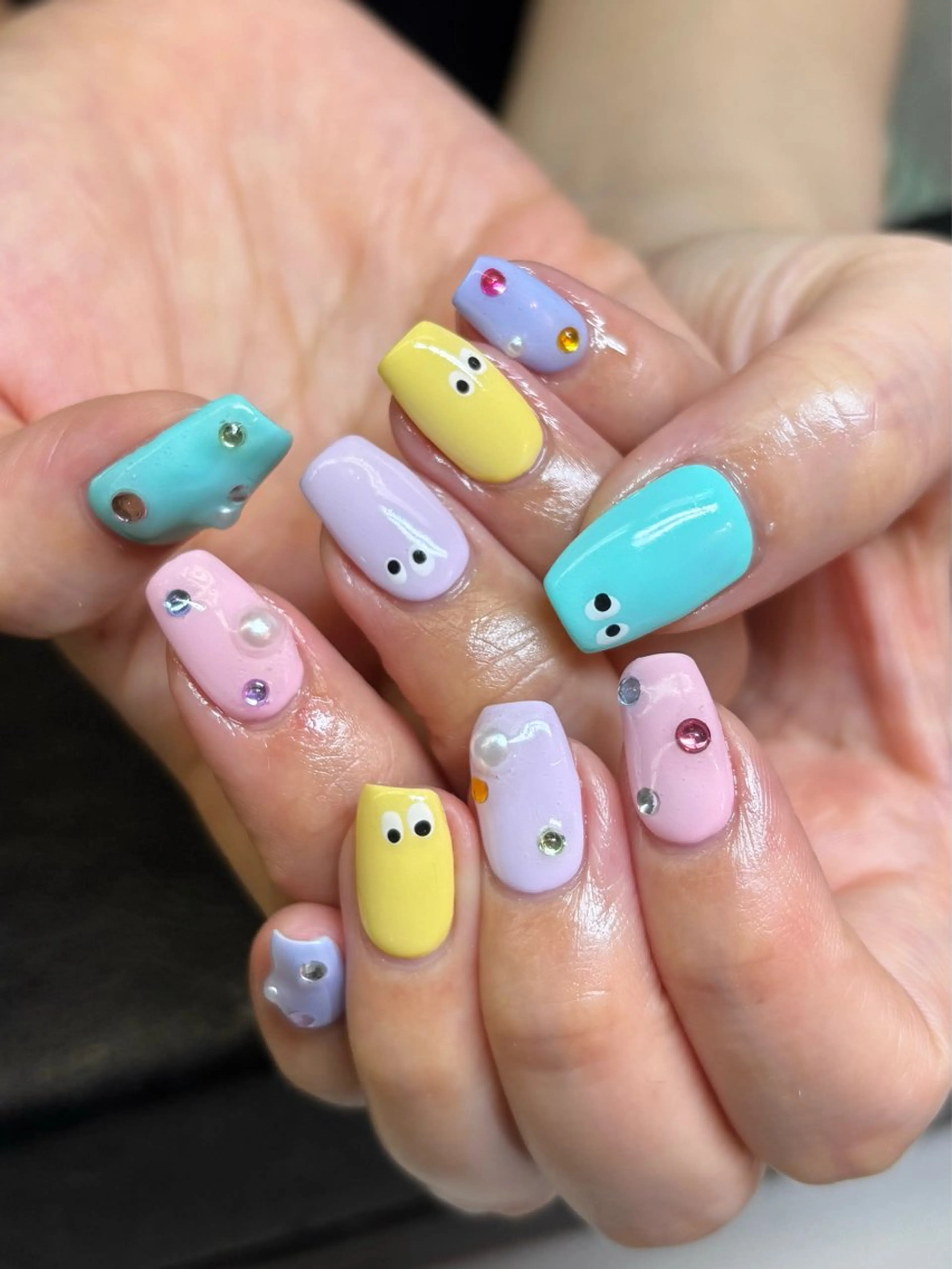 ネイル ハンドネイル ニュアンス🥀個性派 MIYU🪅のネイルデザイン