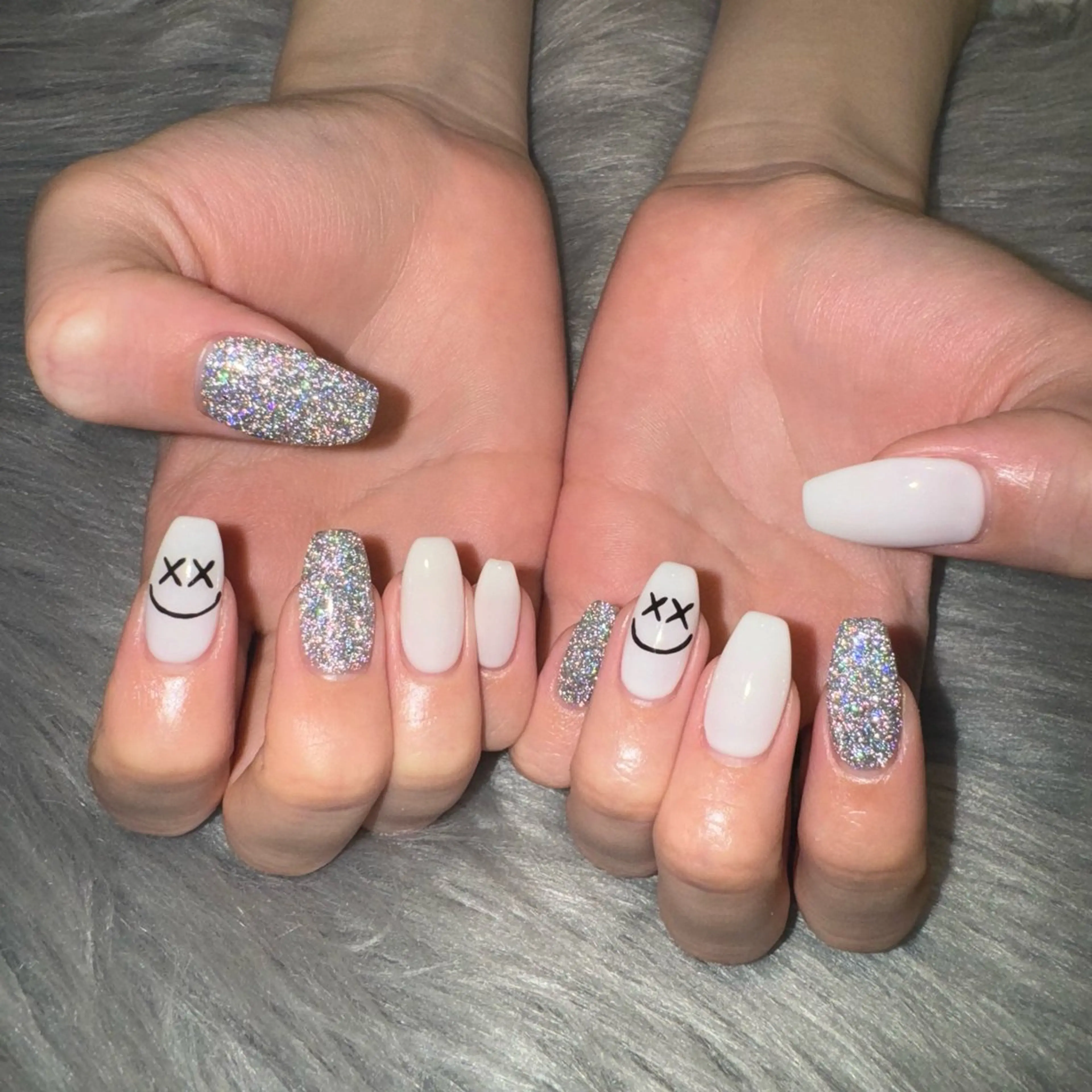 ネイル EARTH守谷店所属・🩶EARTH守谷店 YURA🦋のネイルデザイン