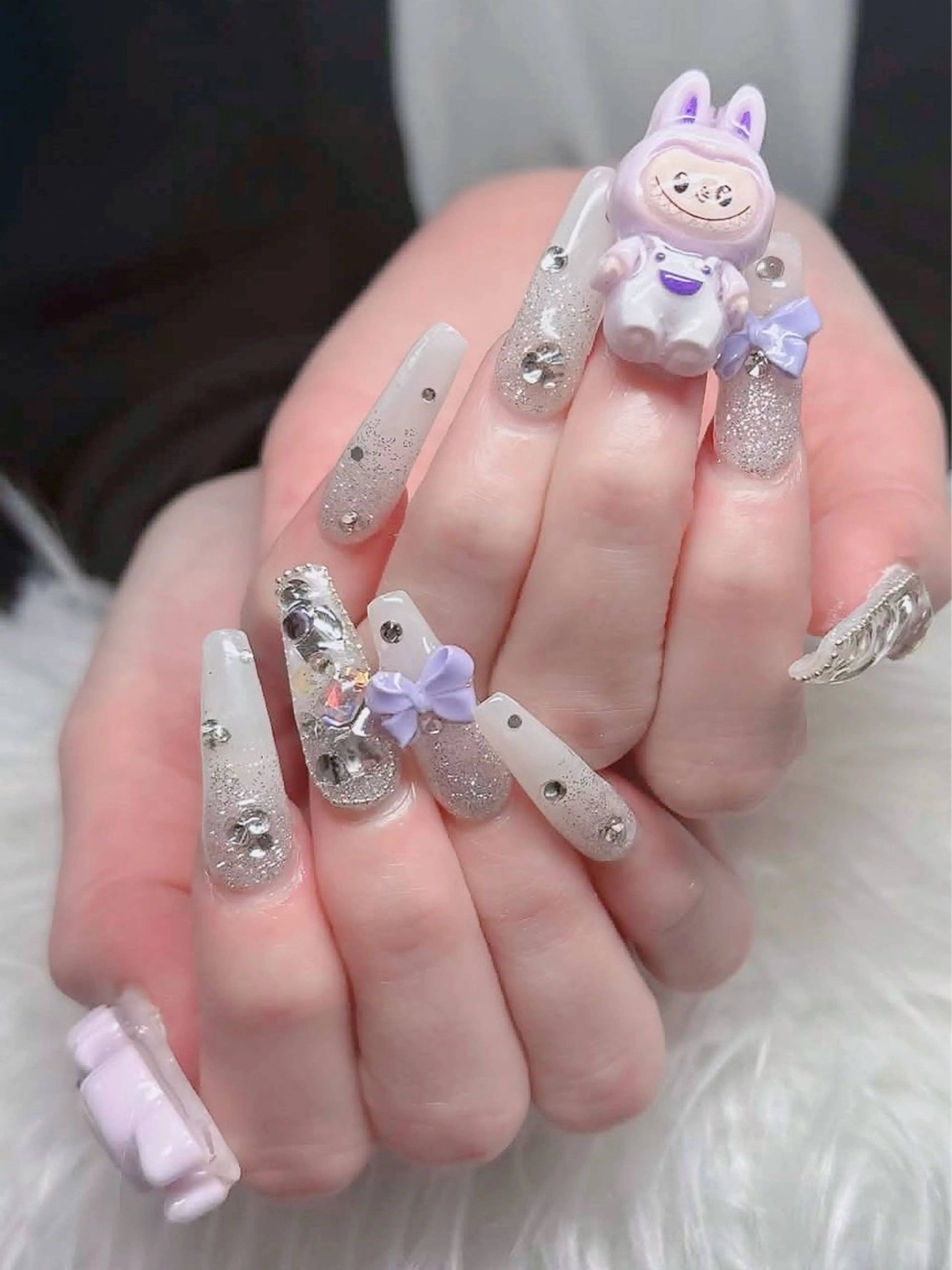 ネイル オーロラネイル フレンチネイル ジェルネイル ハロウィン キラキラネイル ハンドネイル H.baby Nail Salonのネイルデザイン