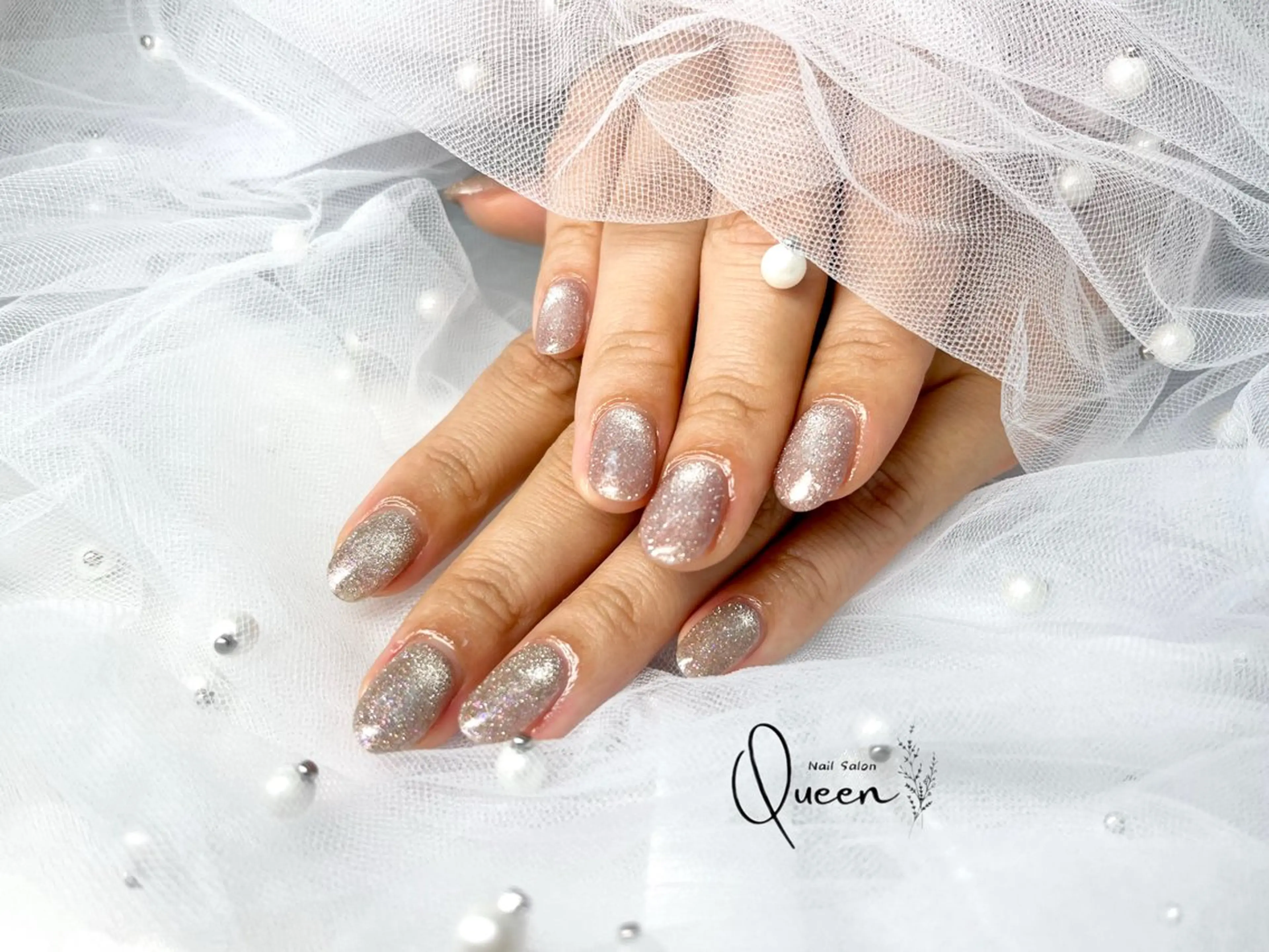 ネイル マグネットネイル ハンドネイル Queen nail 北堀江 ASUKAのネイルデザイン