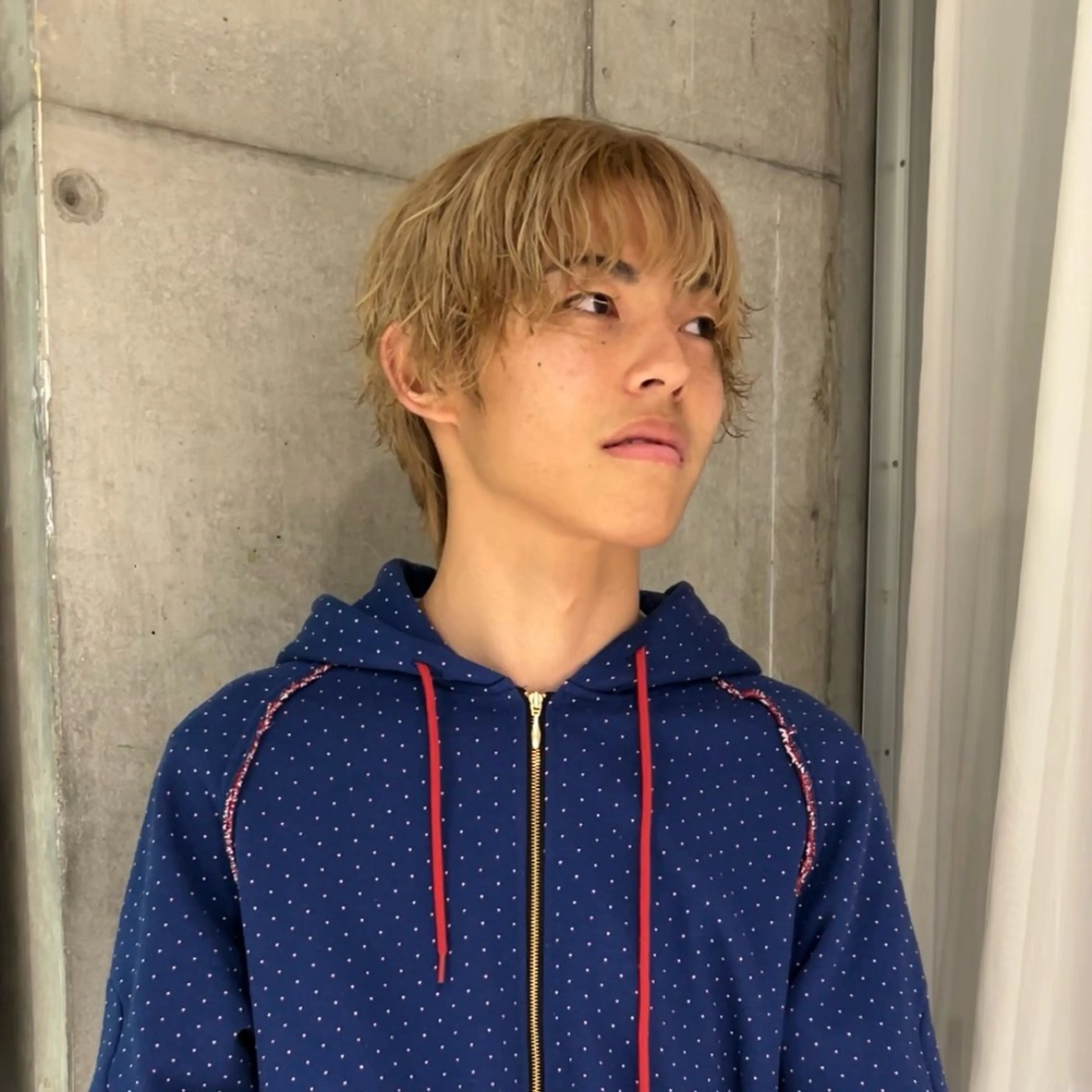 ショート カラー メンズ ベージュカラー FavyS所属・マツウラ サキミのヘアスタイル