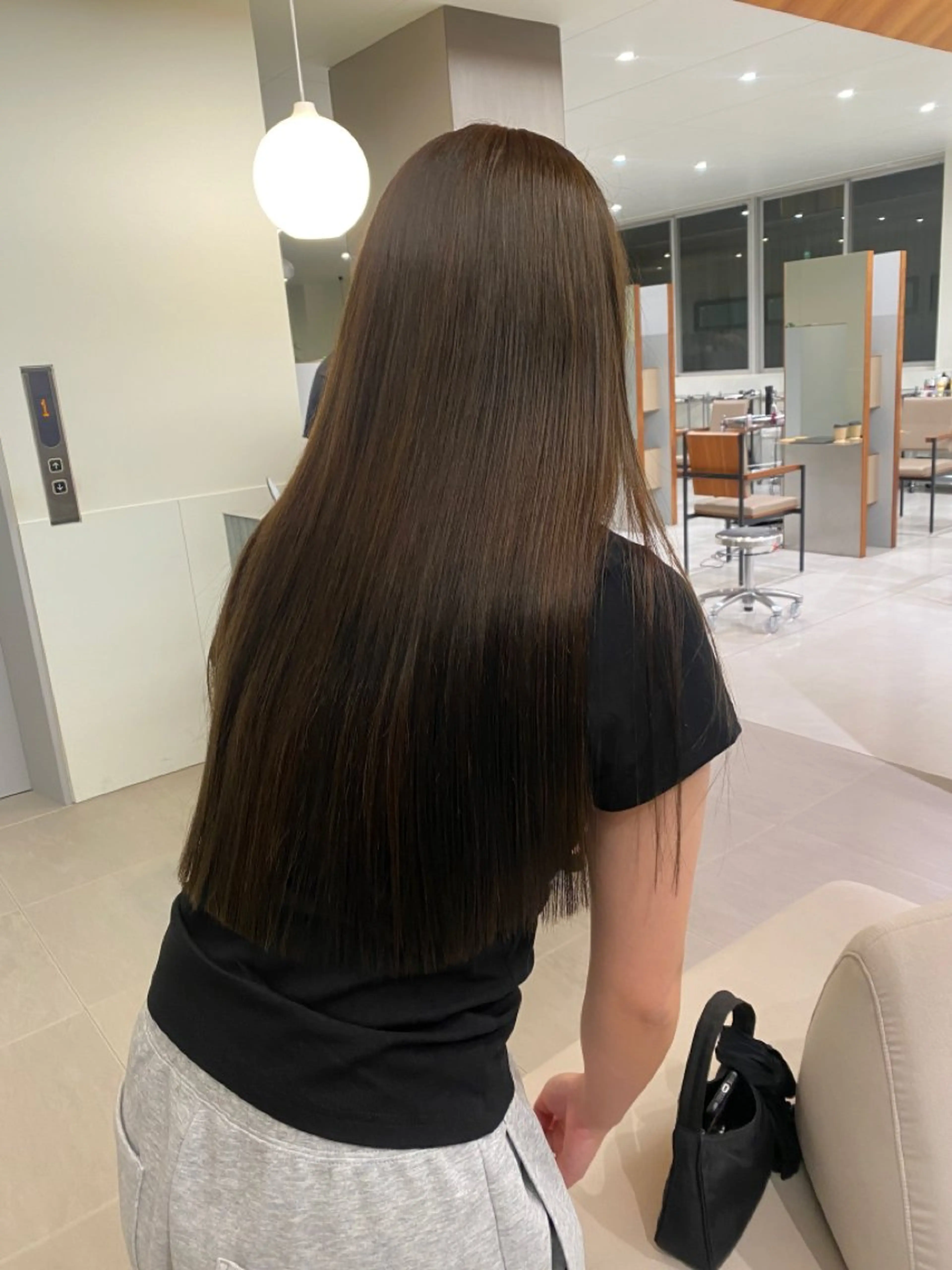ロング カラー ベージュカラー ケアカラー 透明感カラー ダブルカラー 髪質改善 ヘアカラー ハイトーン大得意 ×レイヤー🕊aiのヘアスタイル