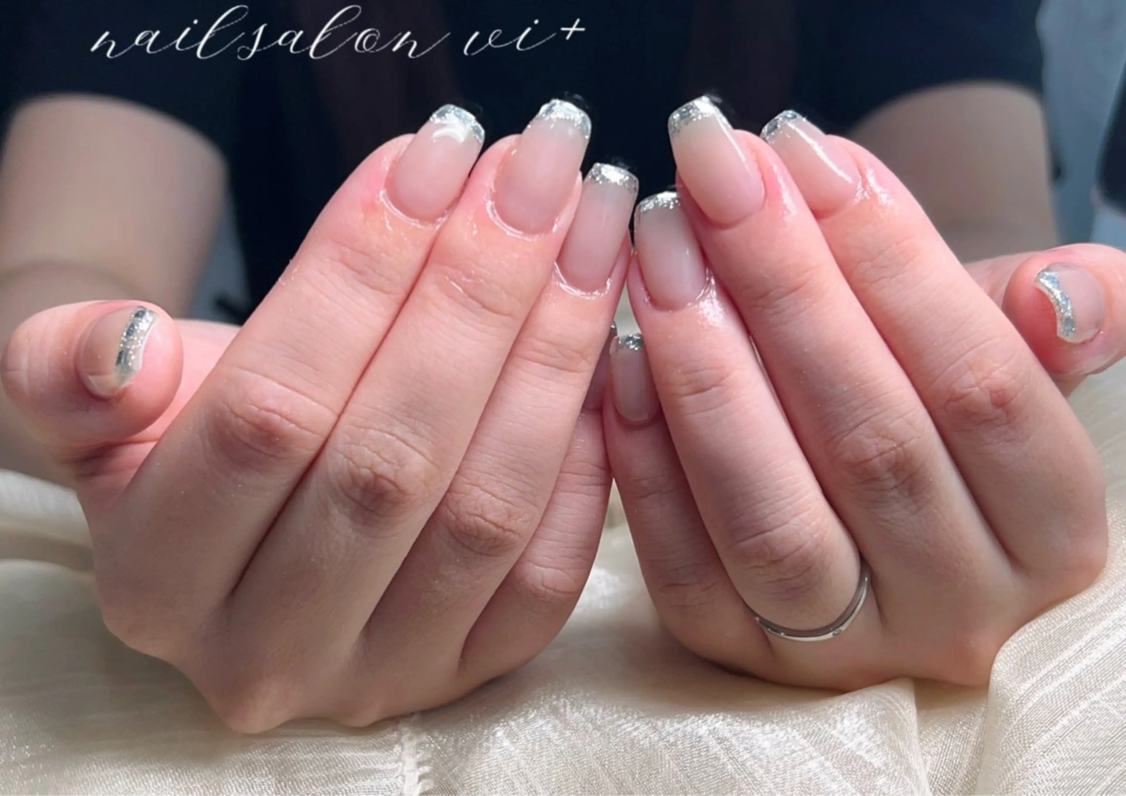 ネイル ハンドネイル nailsalon vi+新人LiLiのネイルデザイン