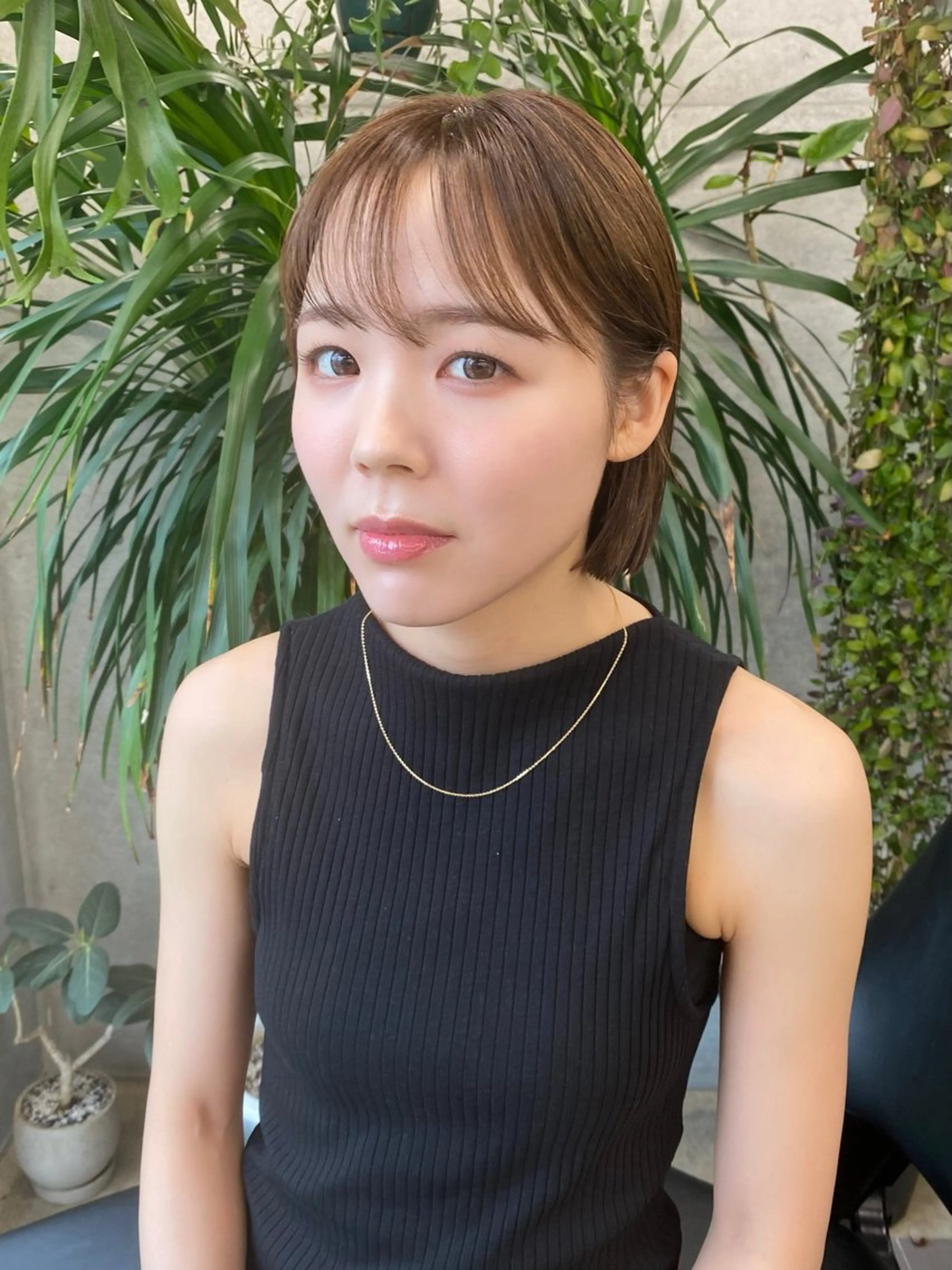 ショート カラー ボブ カット ヘアカラー トリートメント 似合わせカット レイヤーボブウルフのヘアスタイル