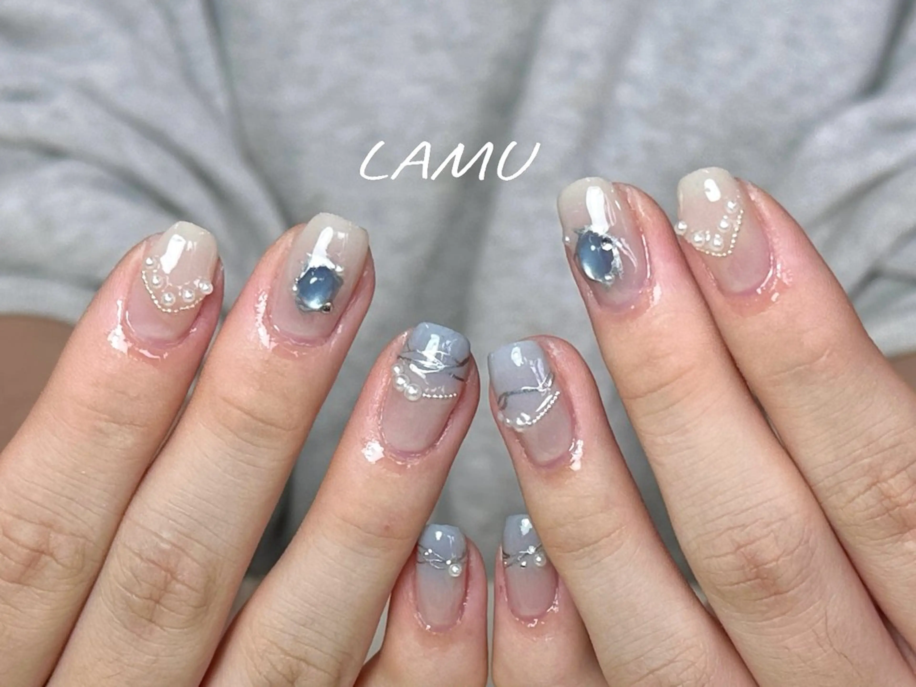 ミディアム ハンドネイル la muのネイルデザイン