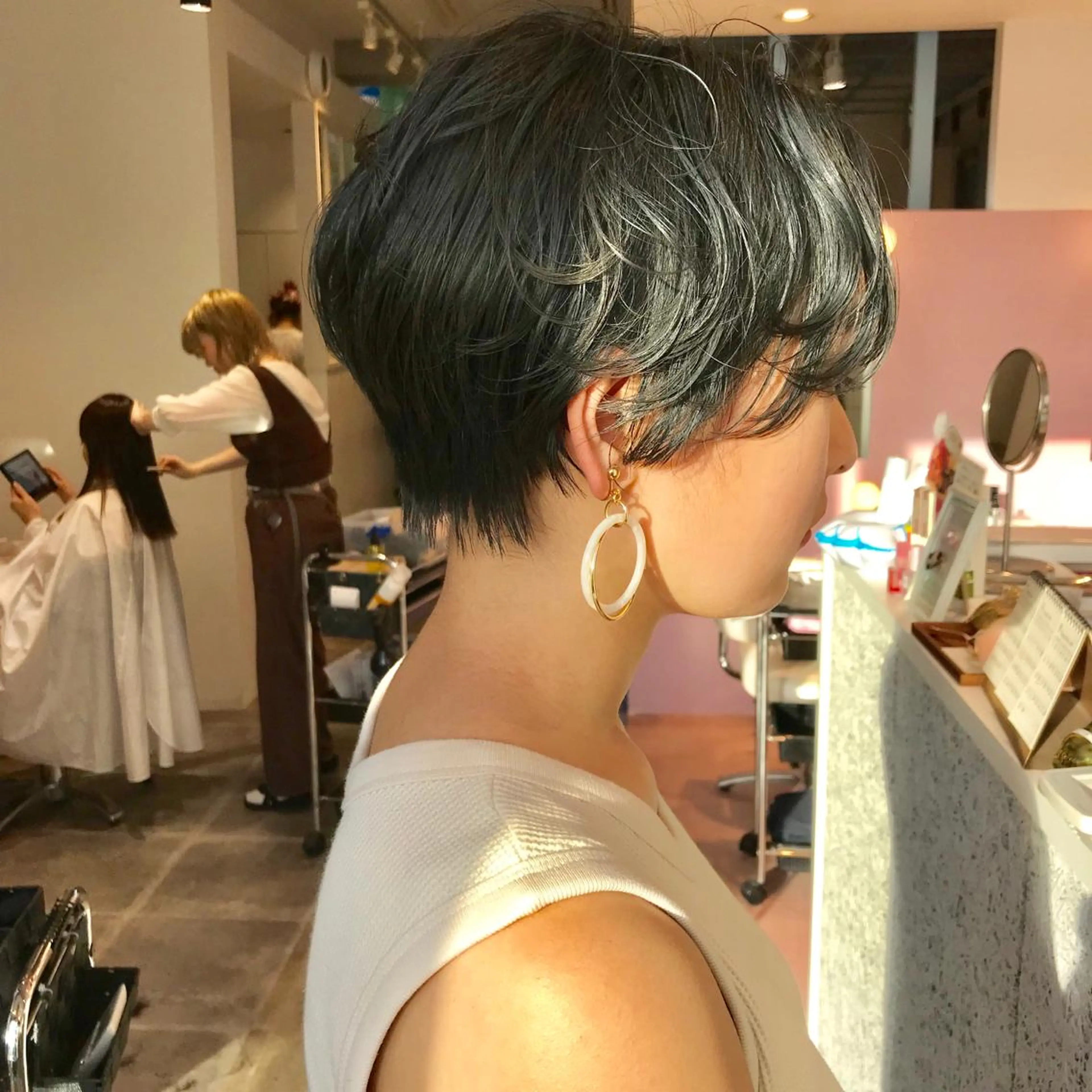 ショート ハンサムショート ショートヘア カット ヘアカラー トリートメント 所渉/韓国レイヤー /ウルフカットのヘアスタイル